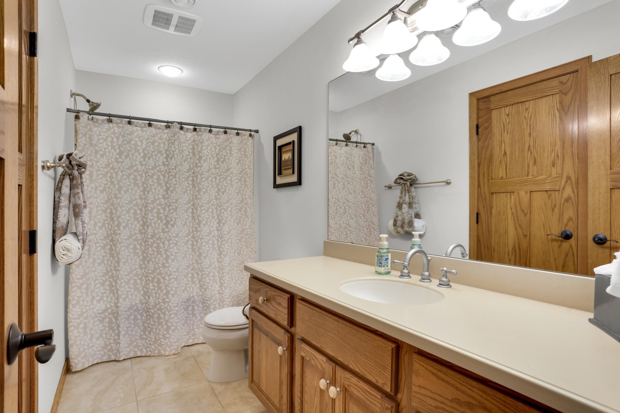 10589 Water Lily Lane Property Photo 32