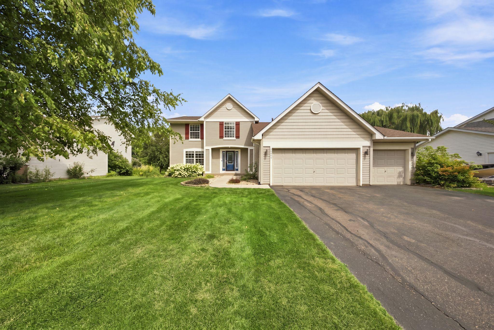 10268 Windrose Curve Property Photo 1