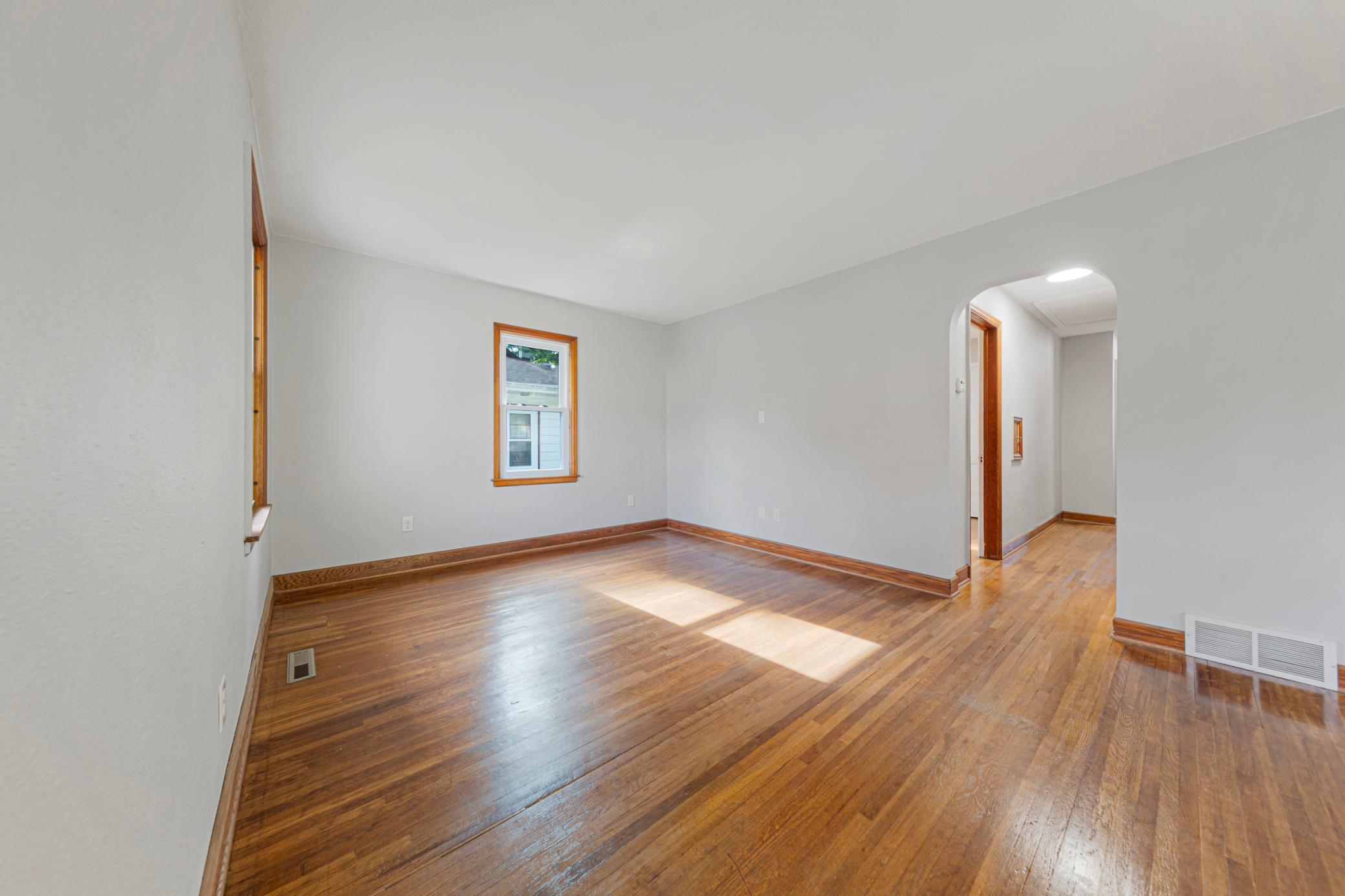 619 4th Avenue Ne Property Photo 5
