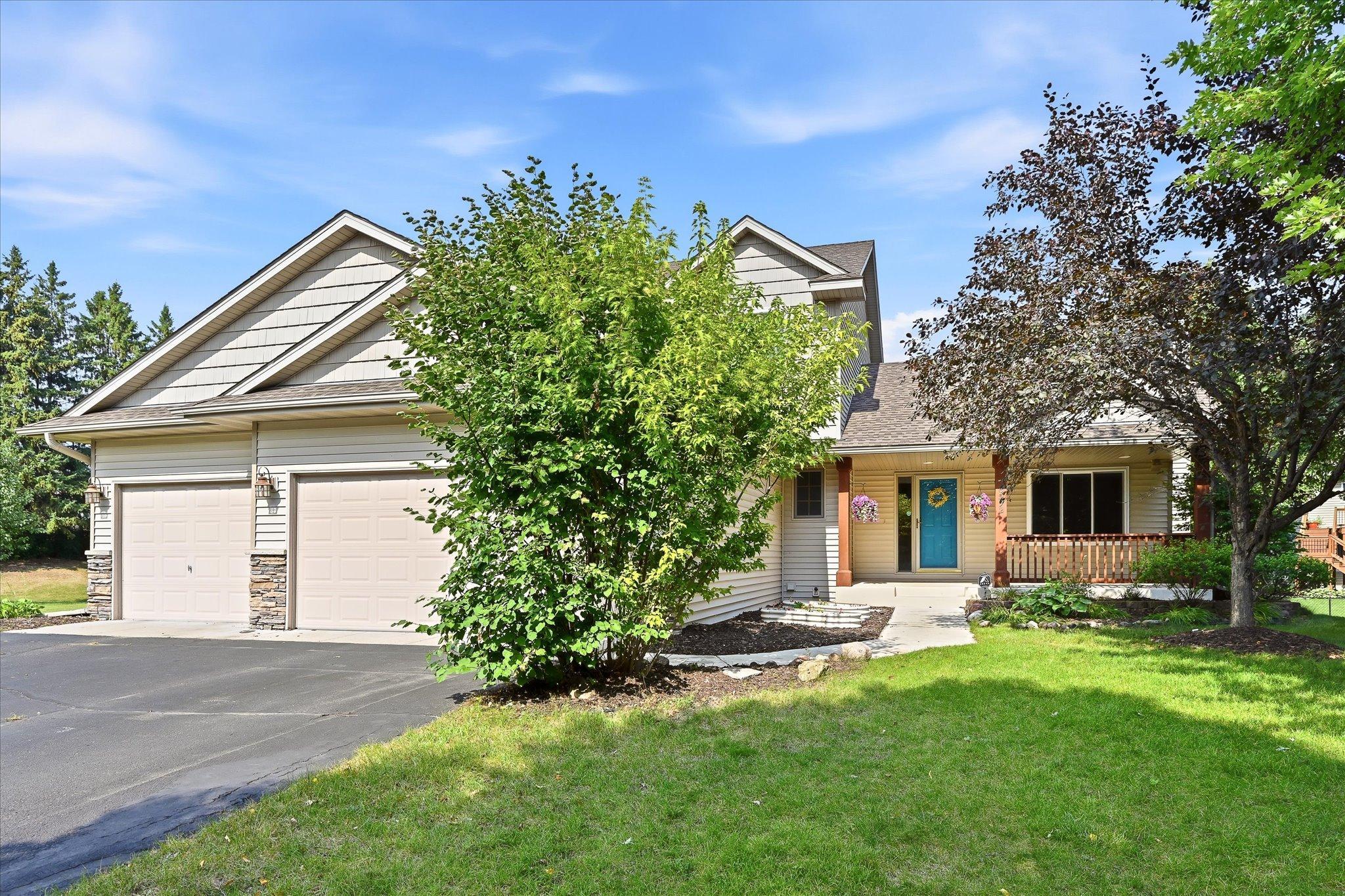 6592 Albert Court Property Photo 1