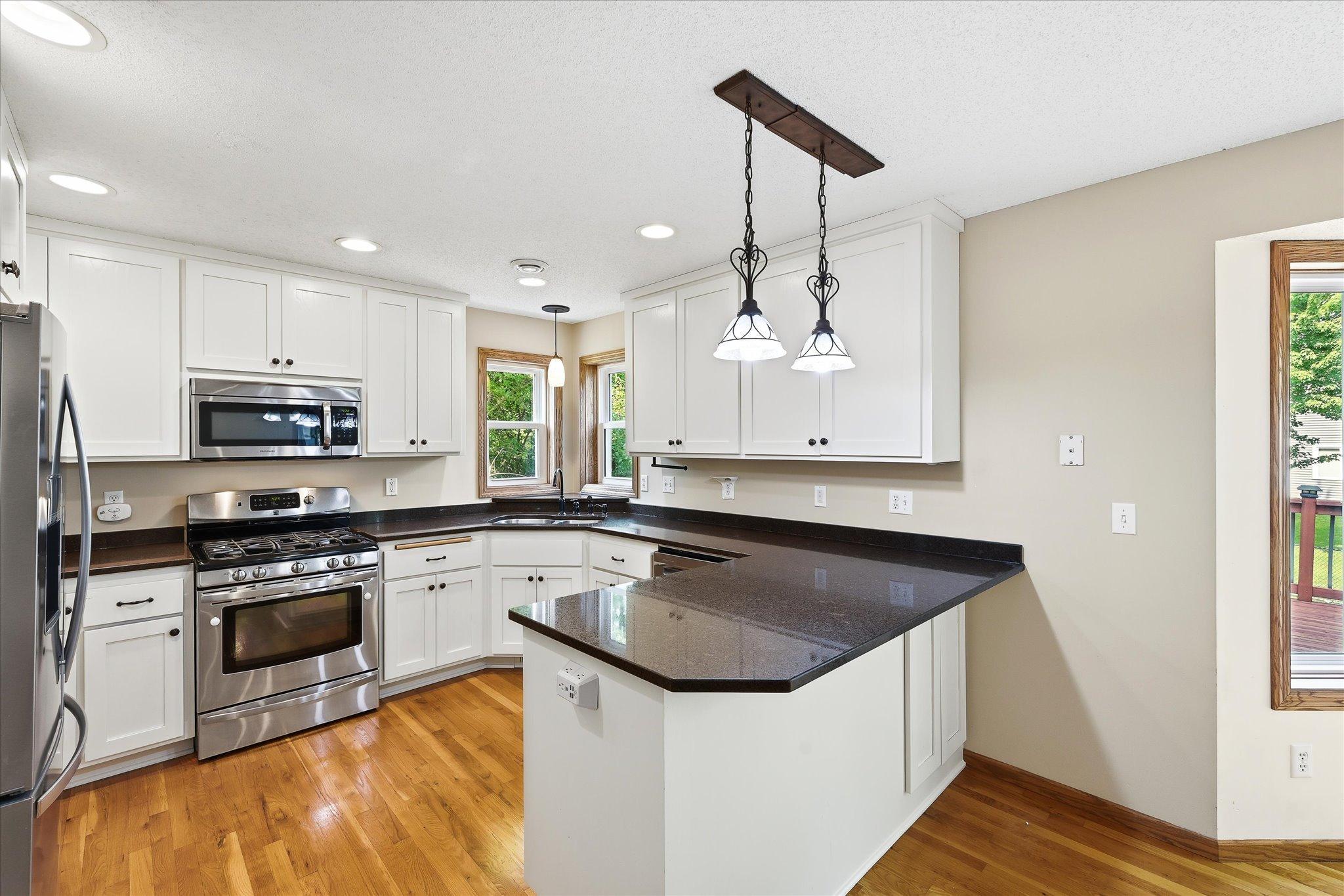 6592 Albert Court Property Photo 4