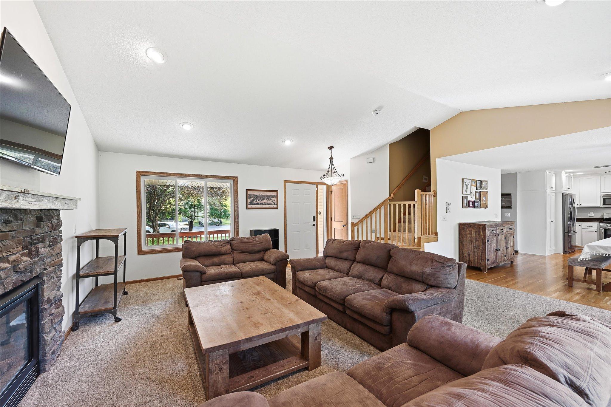 6592 Albert Court Property Photo 13