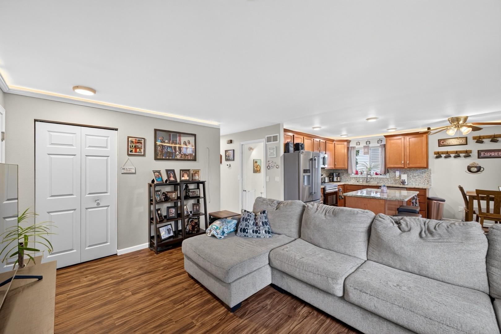 913 2nd Street Nw Property Photo 4