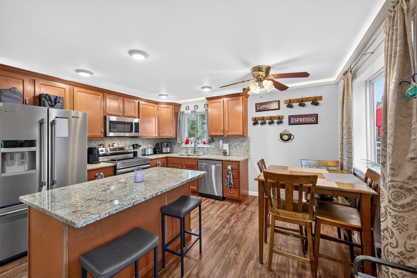 913 2nd Street Nw Property Photo 6