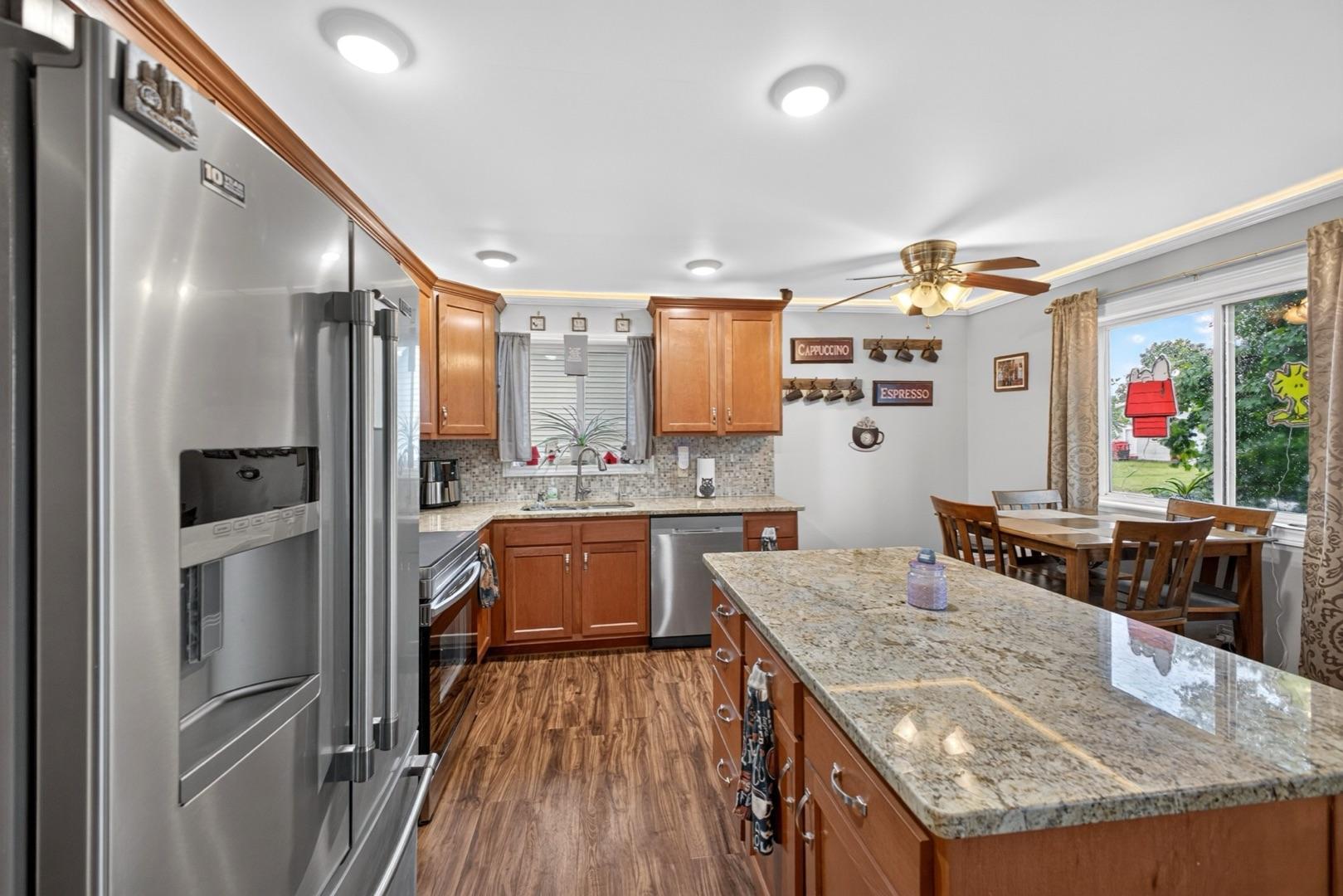 913 2nd Street Nw Property Photo 7