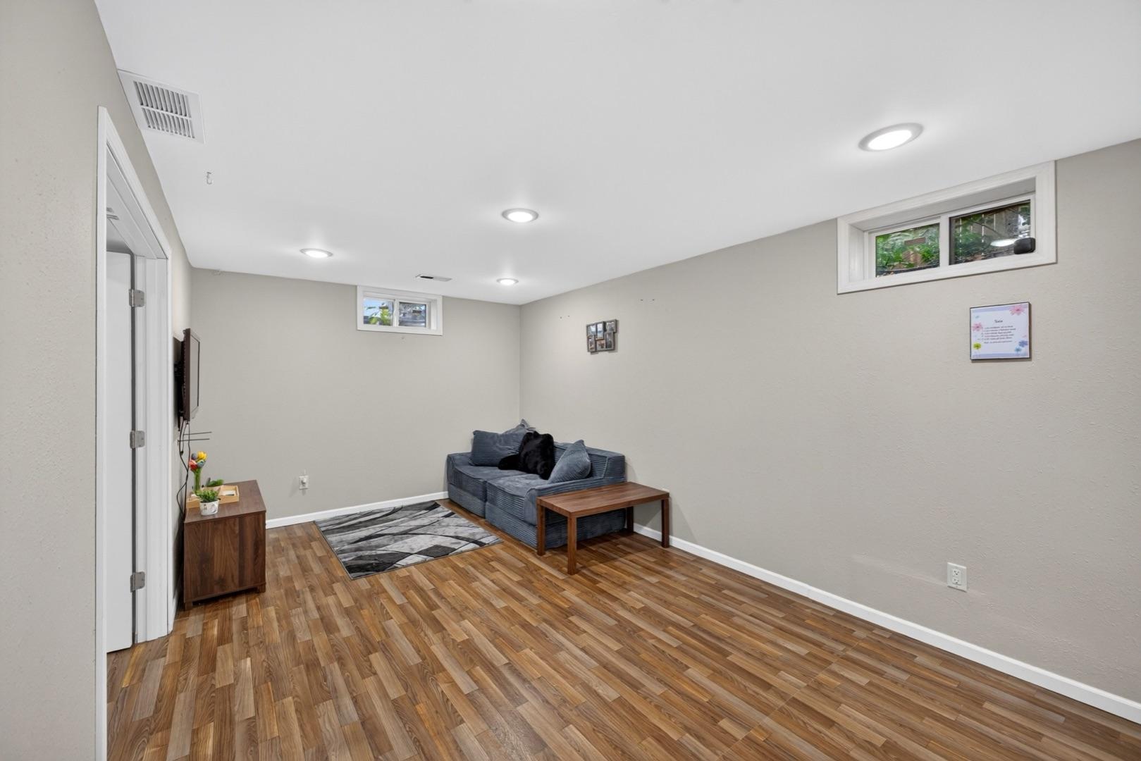 913 2nd Street Nw Property Photo 17