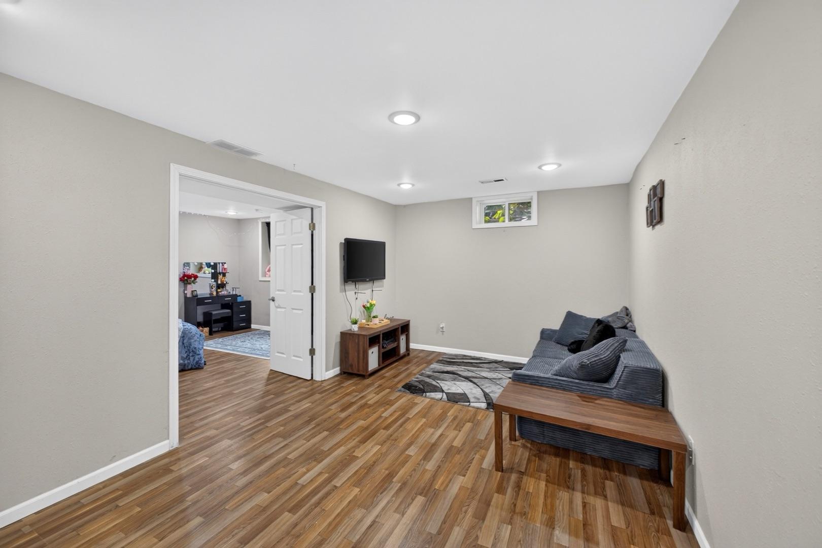 913 2nd Street Nw Property Photo 18