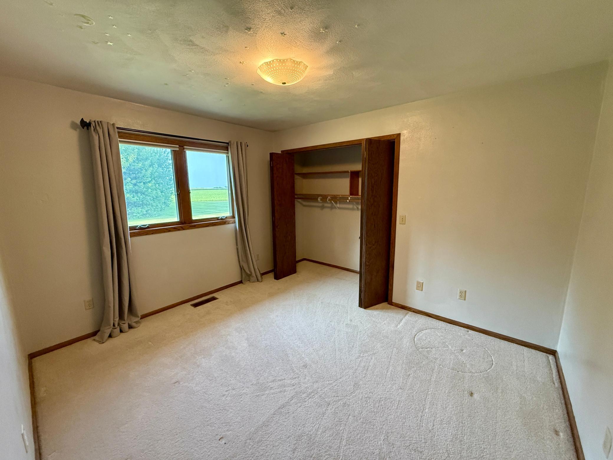 4910 210th Avenue Se Property Photo 18