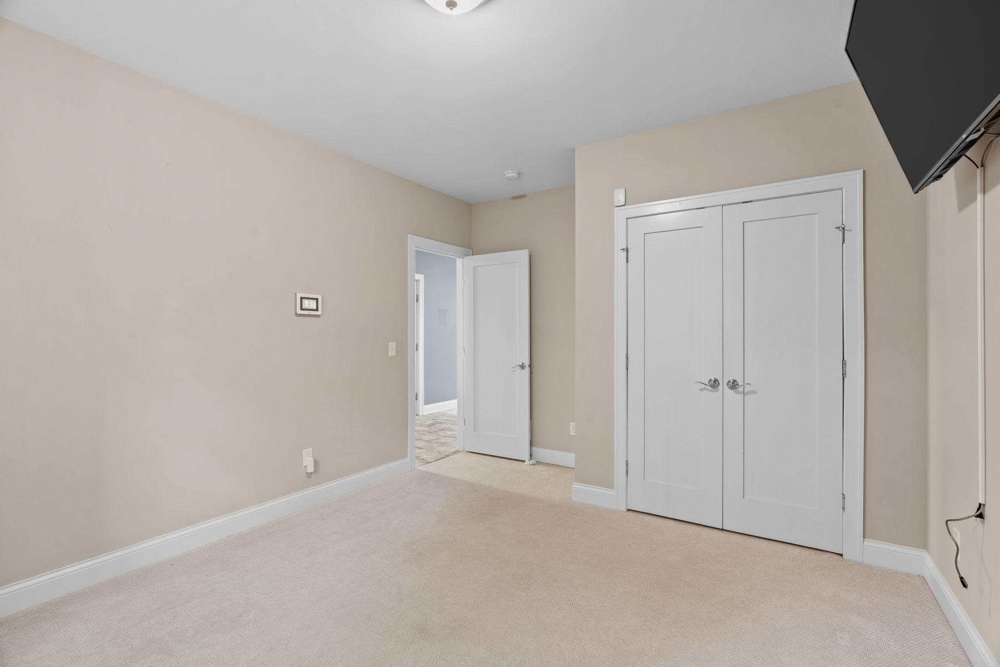 4516 Chowen Avenue S Property Photo 39