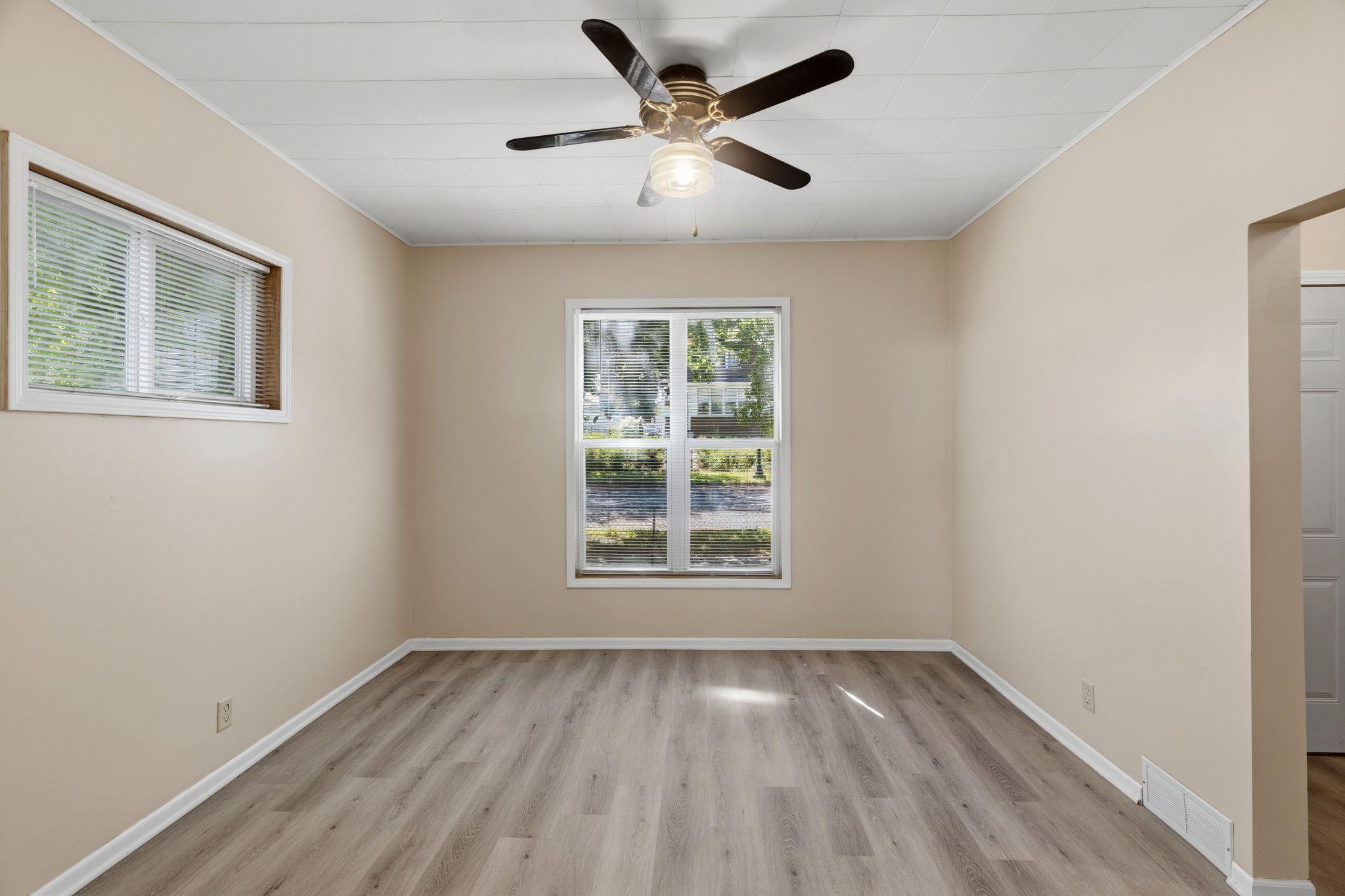 395 Lafond Avenue Property Photo 10