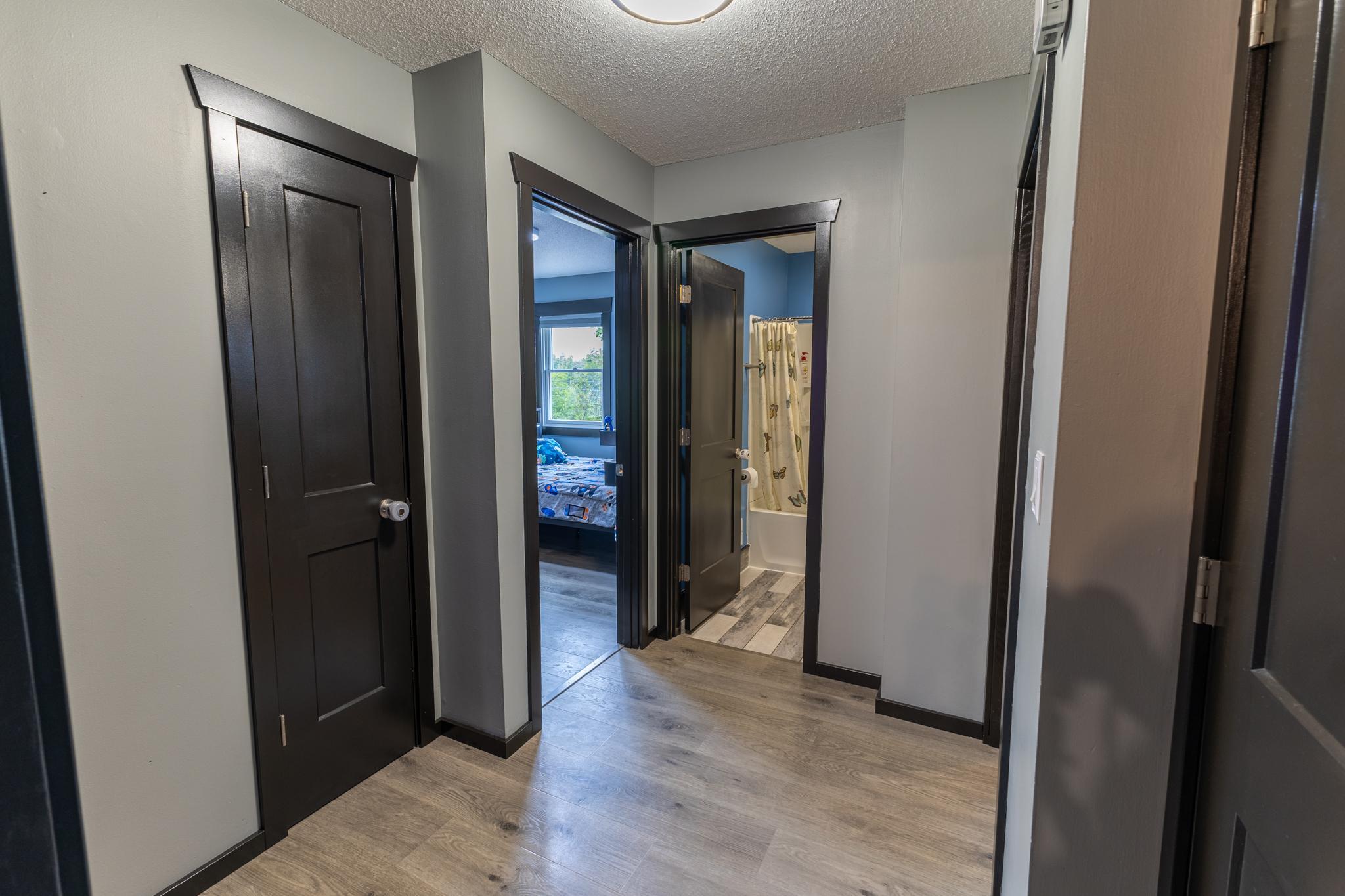 4025 7th Place Nw Property Photo 8