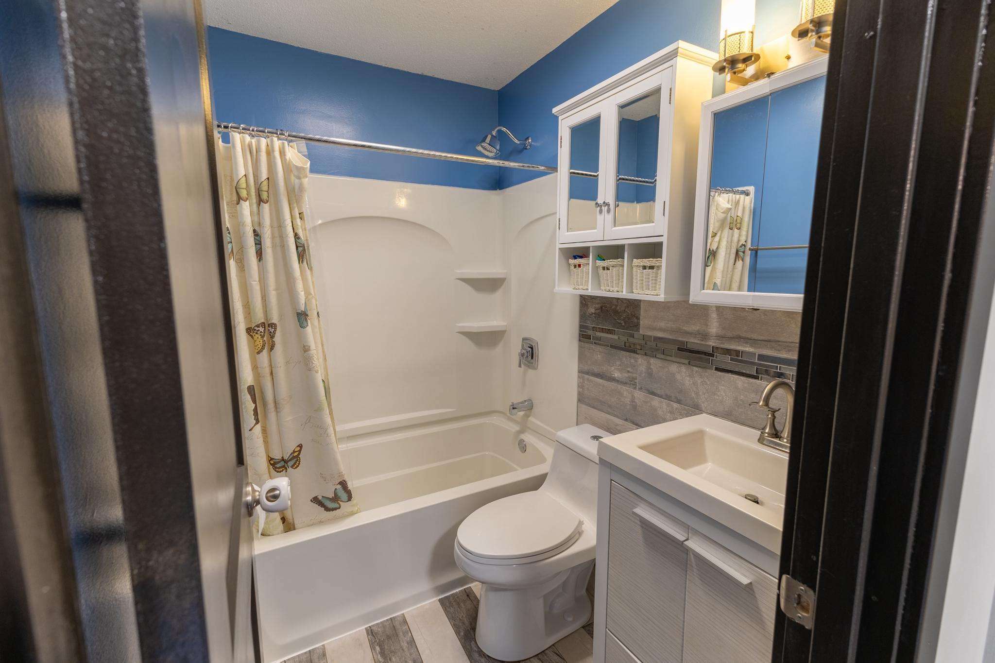 4025 7th Place Nw Property Photo 10