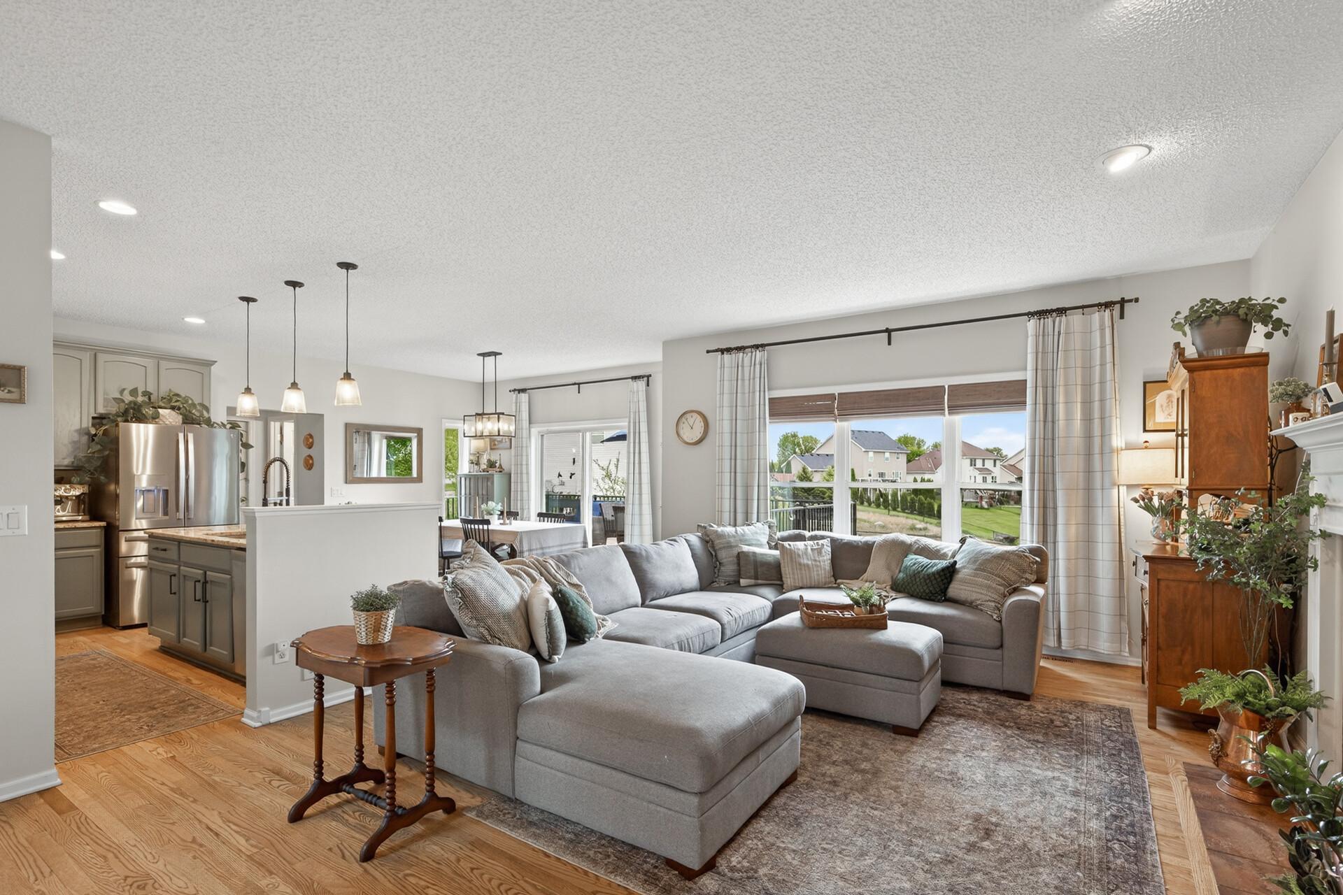 6698 Mackenzie Avenue Ne Property Photo 10