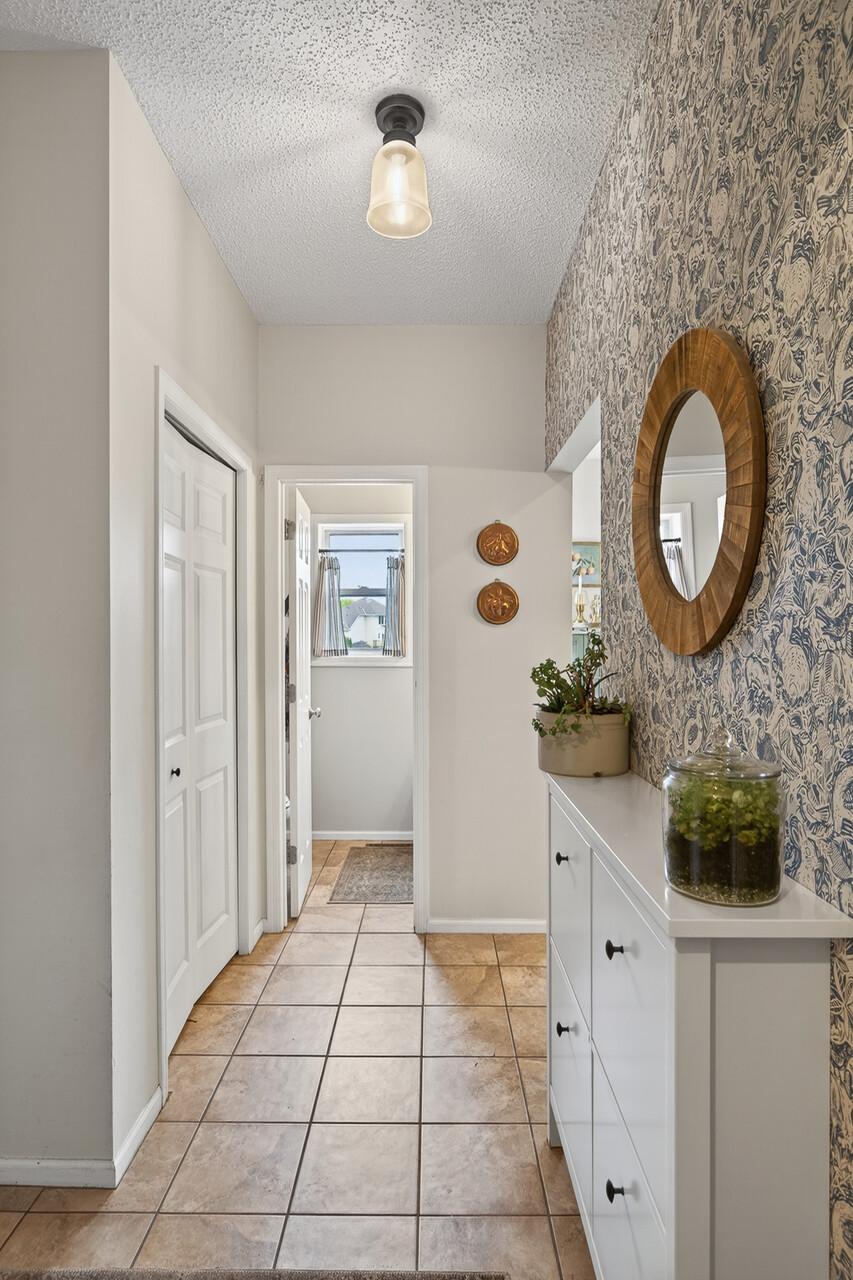 6698 Mackenzie Avenue Ne Property Photo 17