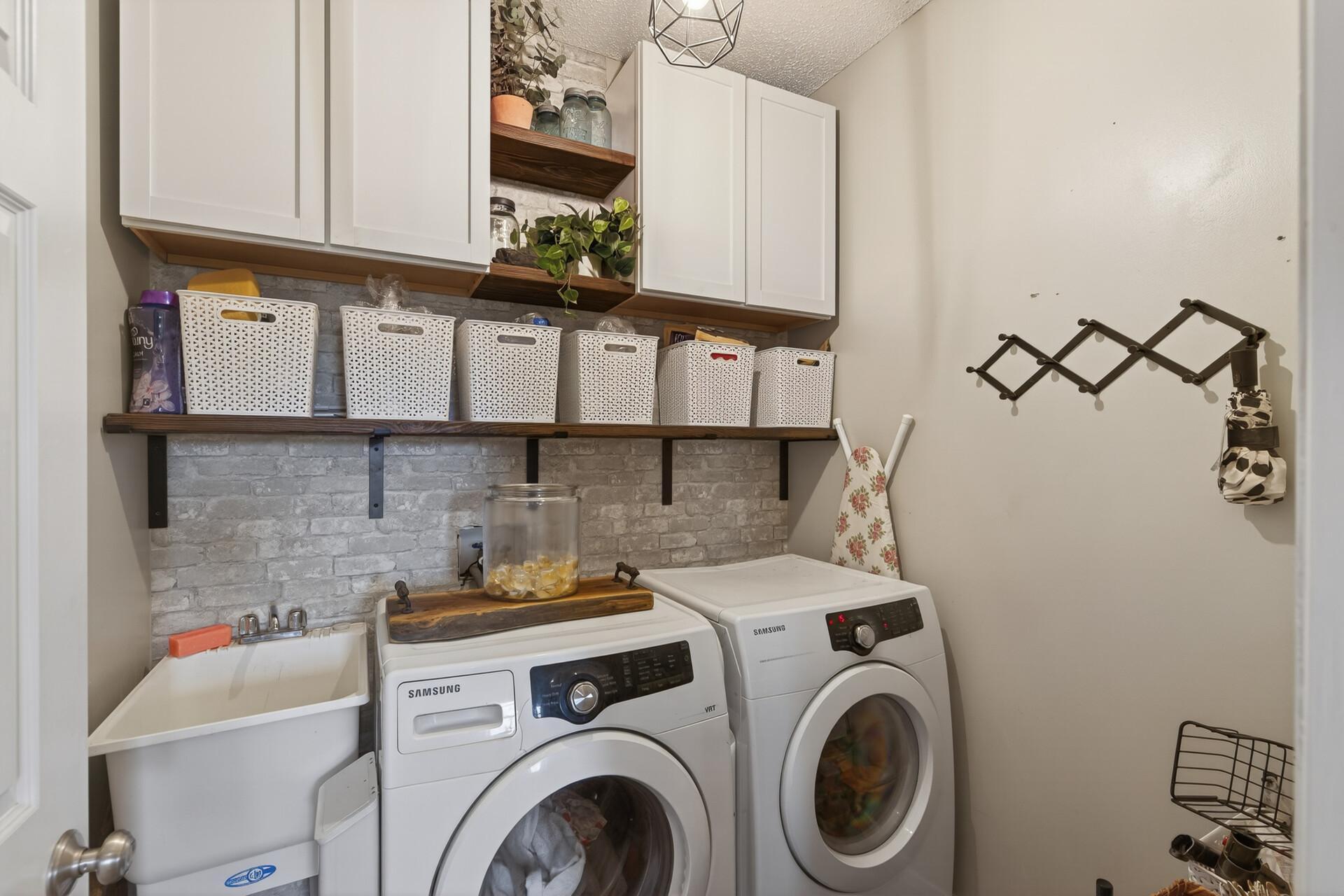 6698 Mackenzie Avenue Ne Property Photo 19