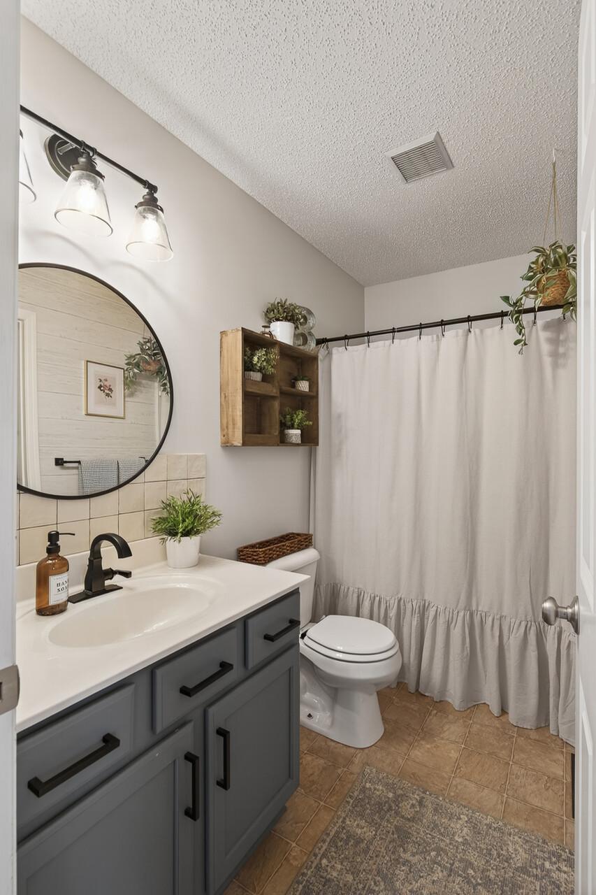 6698 Mackenzie Avenue Ne Property Photo 29