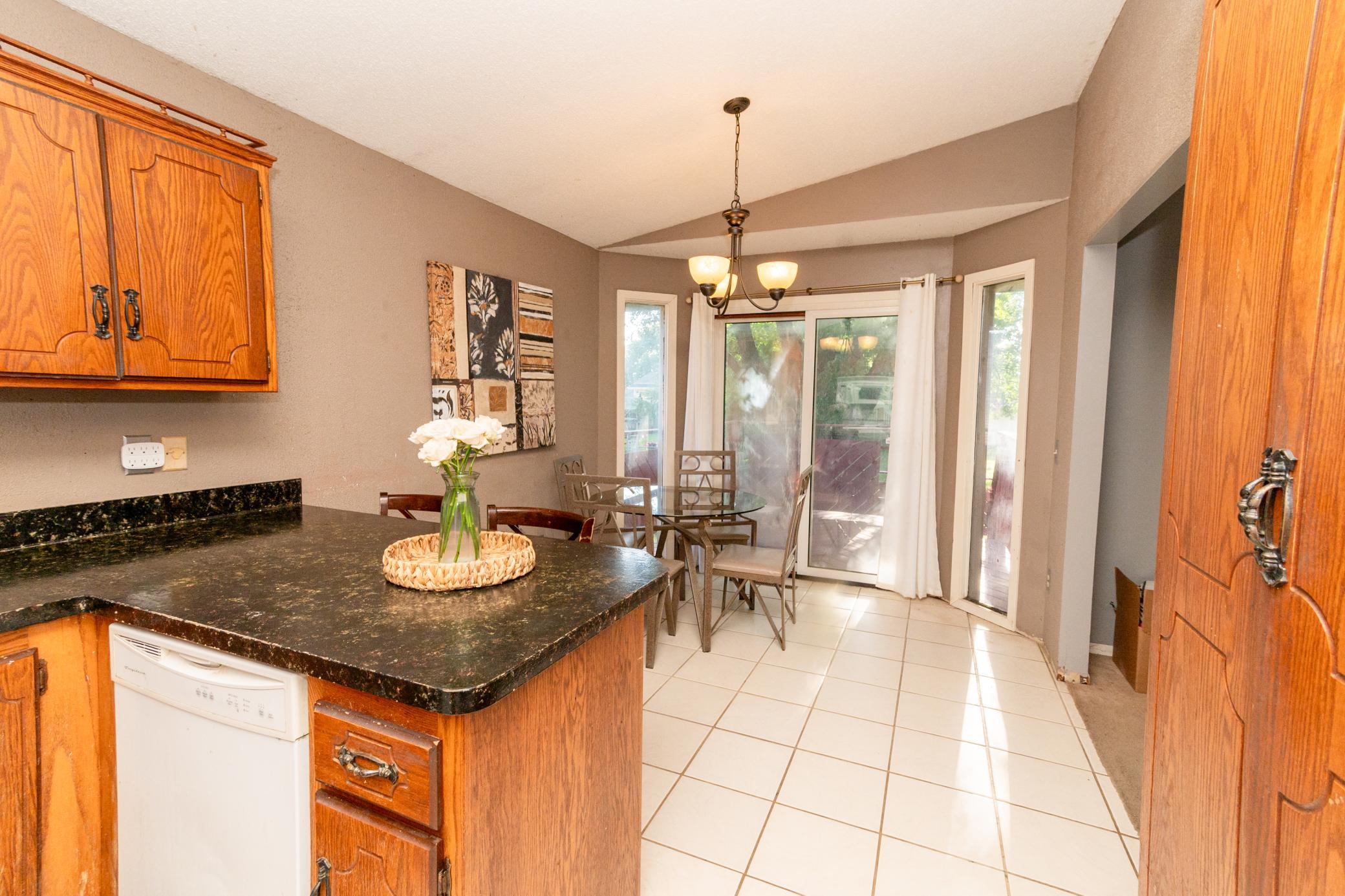 7733 Kentucky Avenue N Property Photo 6