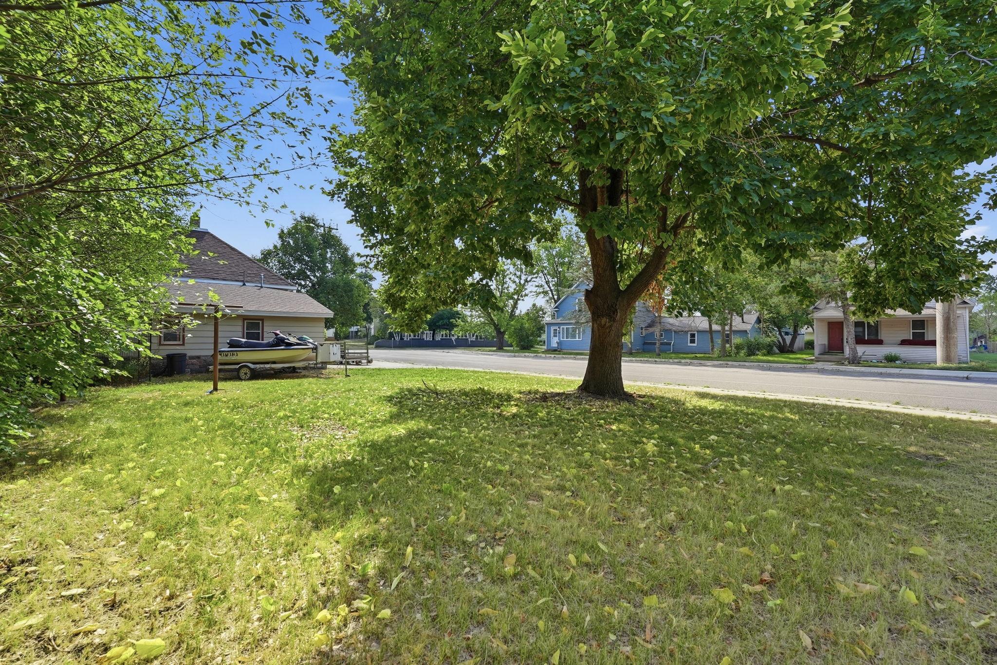 301 19th Avenue N Property Photo 13