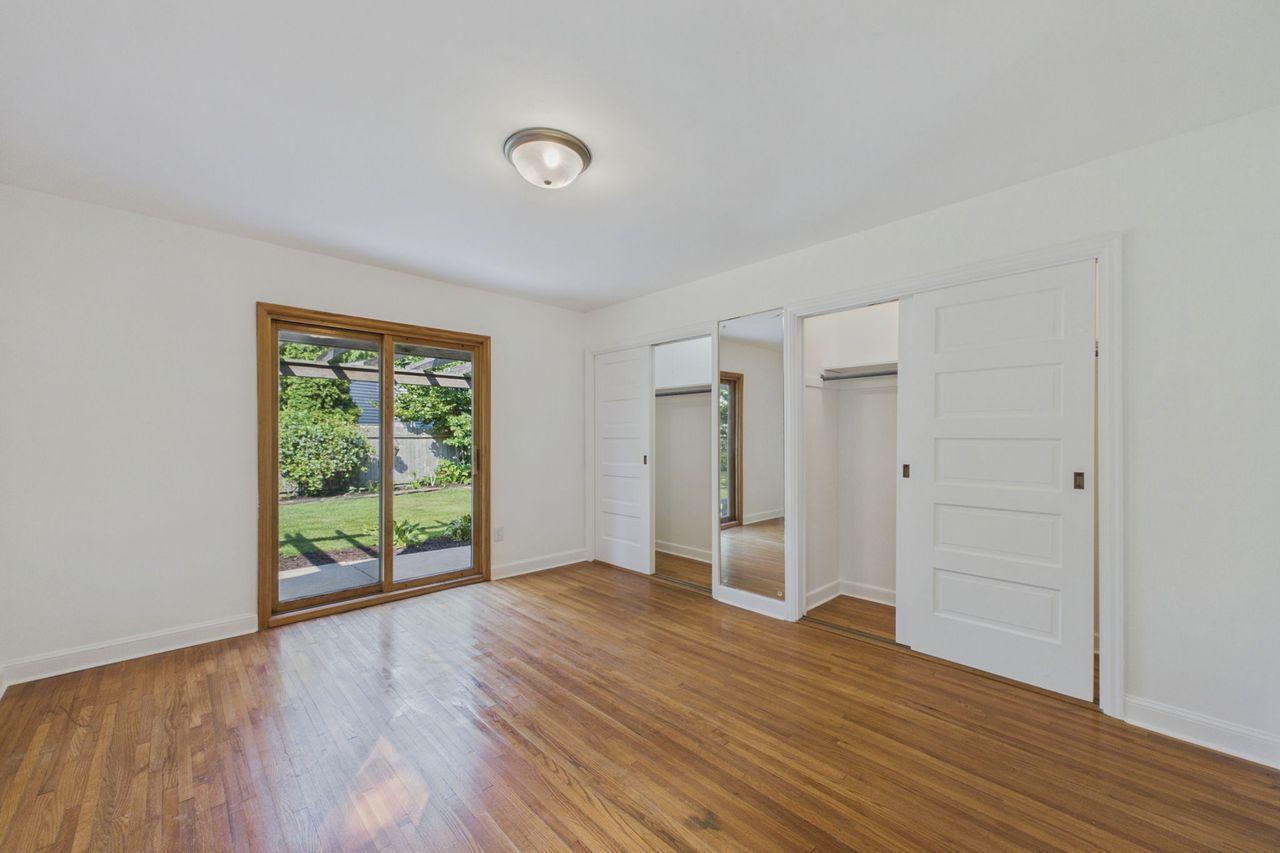542 3rd Avenue Property Photo 12