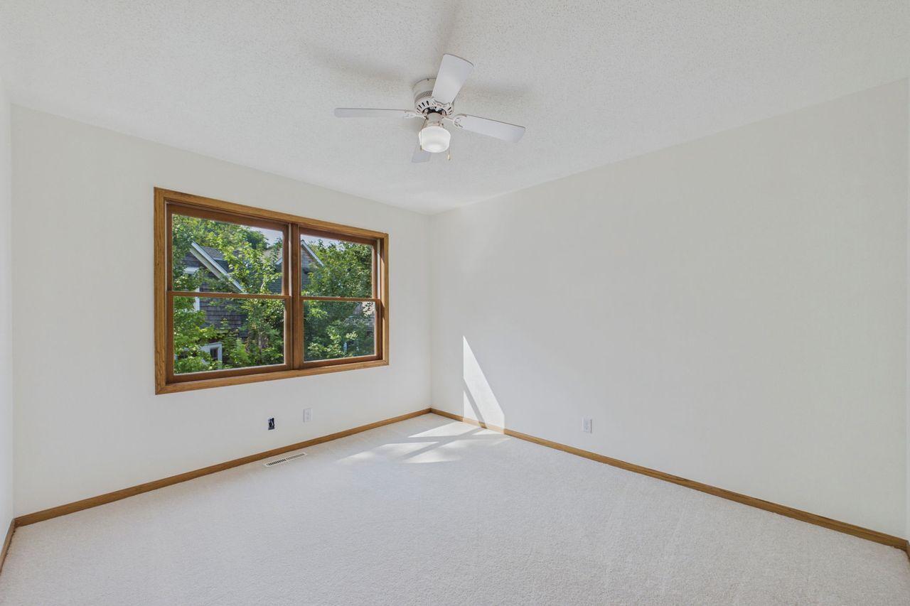 542 3rd Avenue Property Photo 15