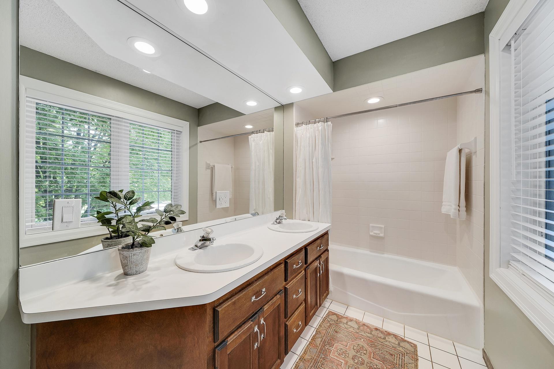 15810 Nursery Drive Property Photo 21