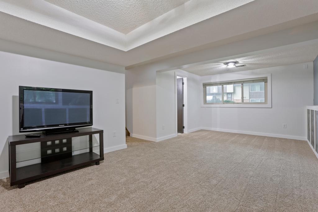 5536 Aldrich Drive N Property Photo 15