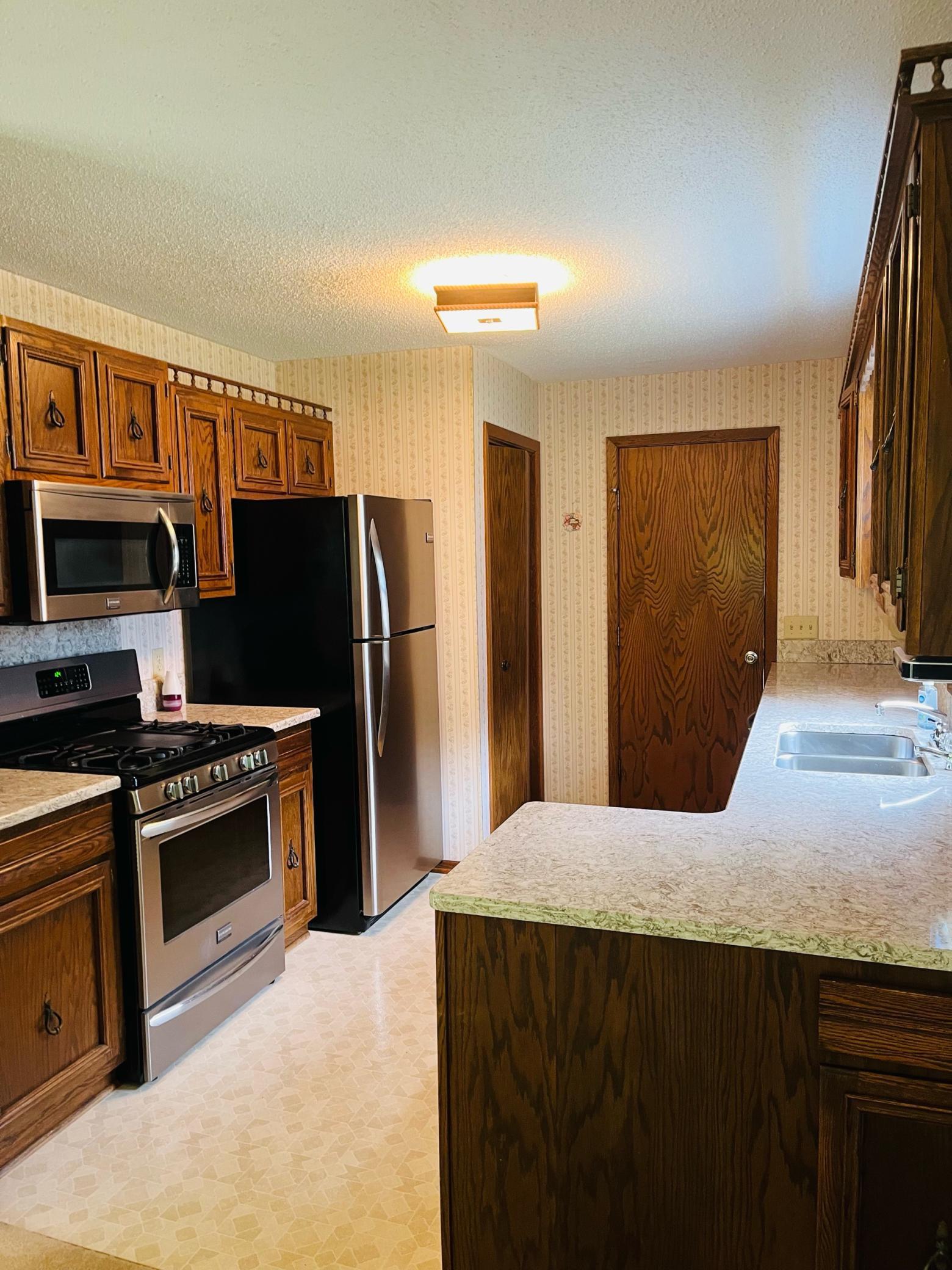 169 Mary Circle Property Photo 4