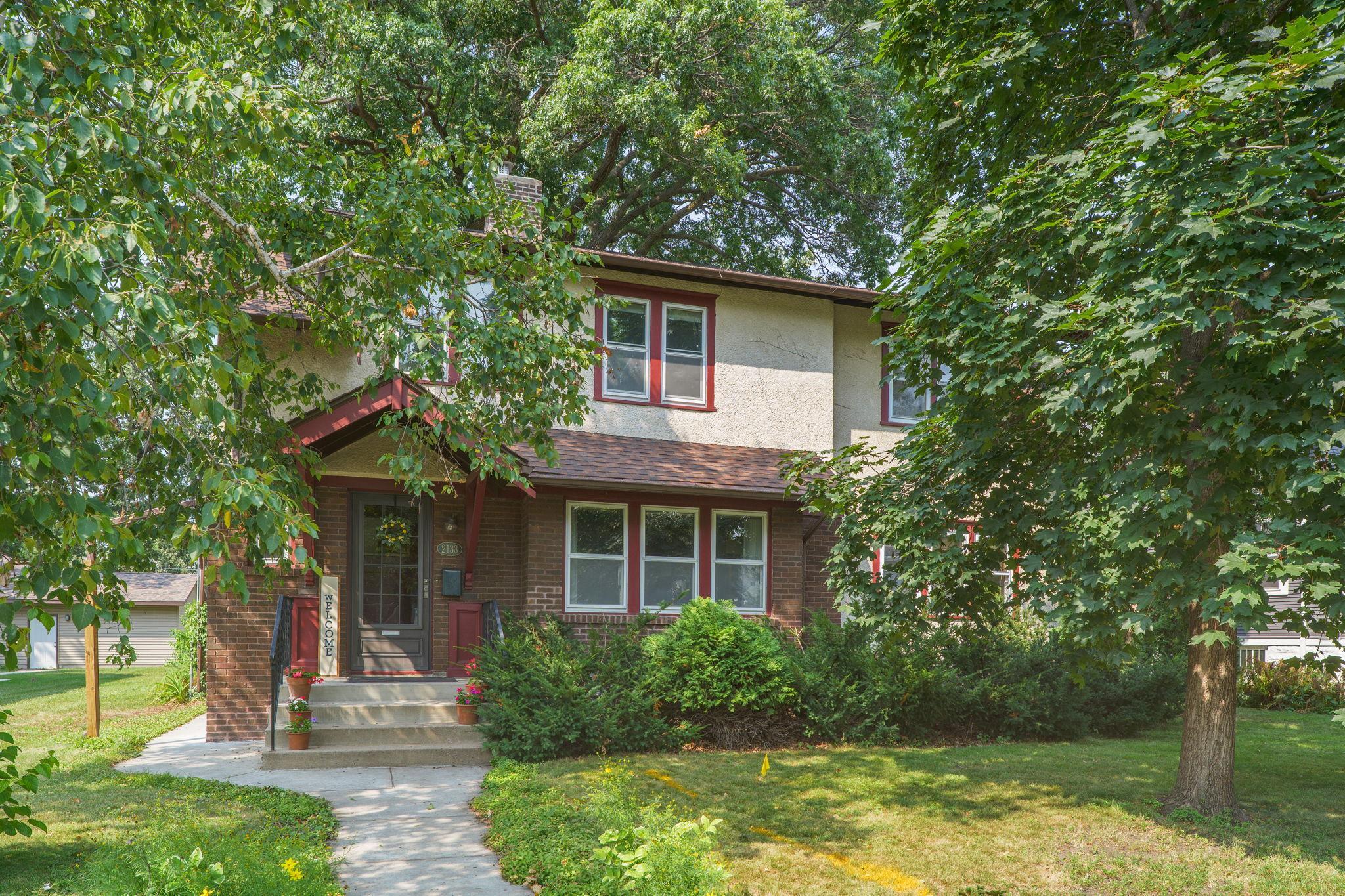 2133 Goodrich Avenue Property Photo 1