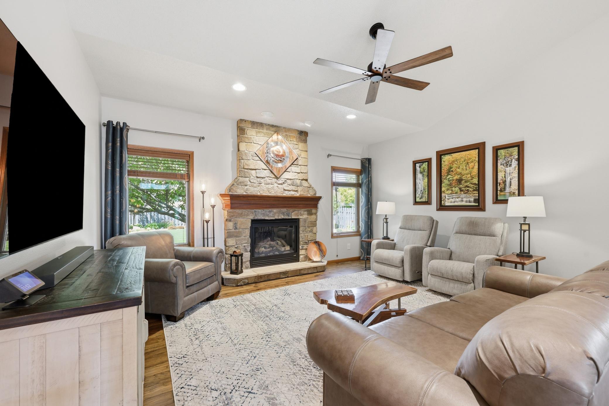 2040 Ruxton Court Property Photo 6