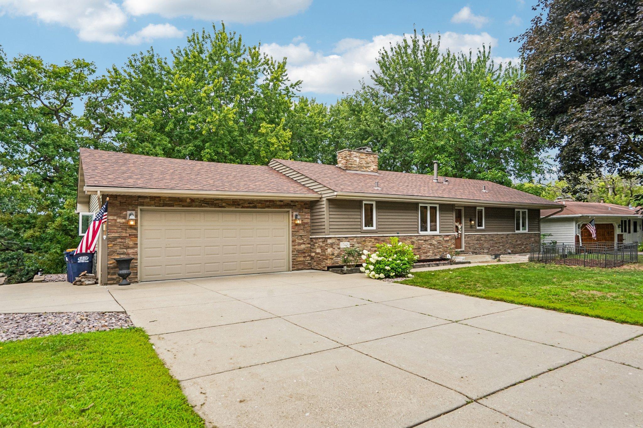 17425 Java Court N Property Photo 2