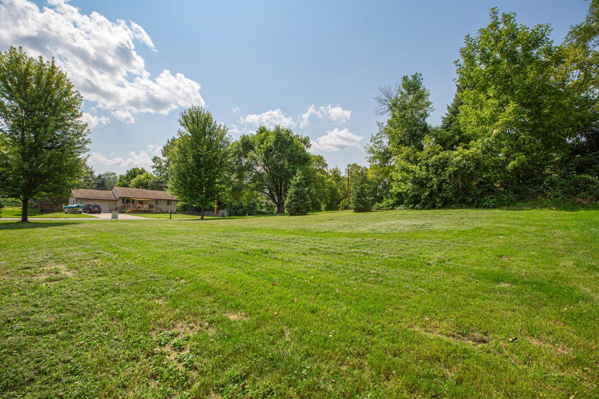 210 Mill Street W Property Photo 4