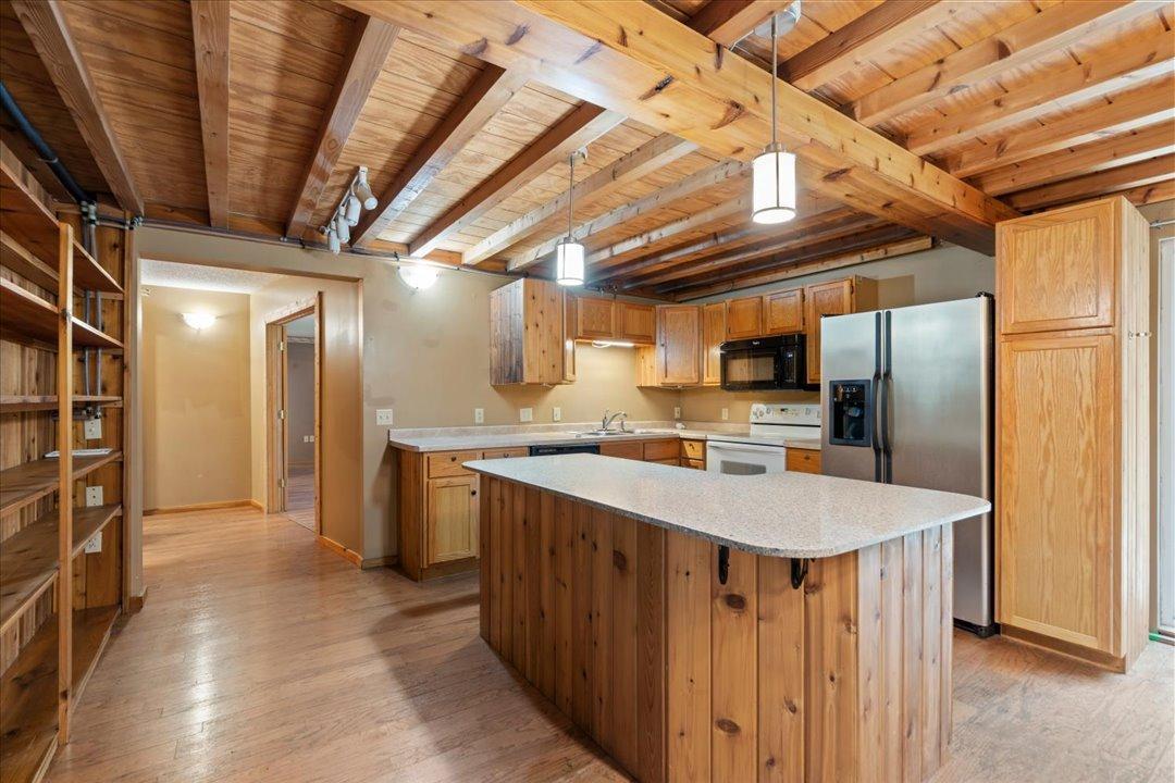 5457 Erin Road Property Photo 6