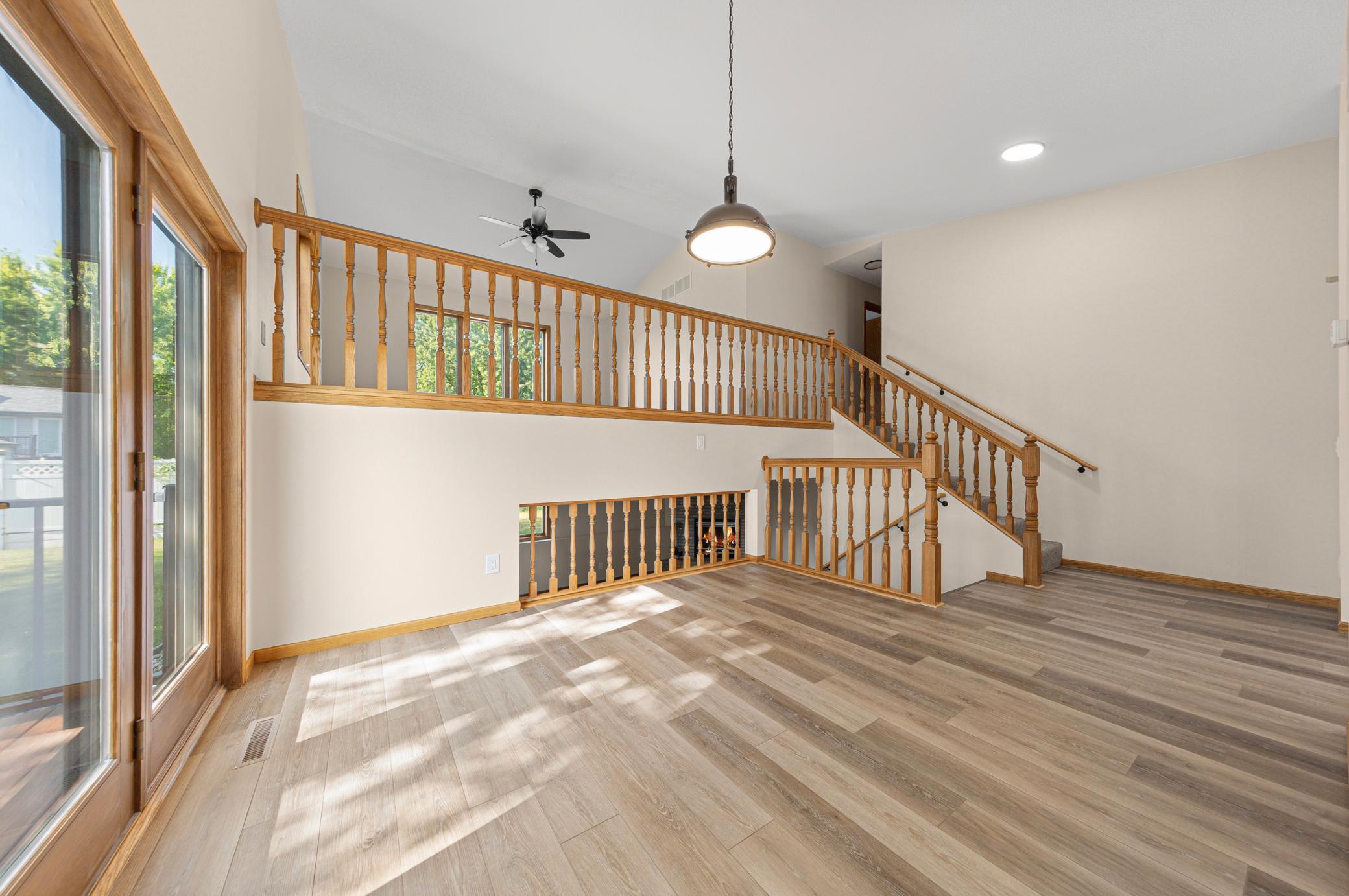 1676 Castle Drive Property Photo 7