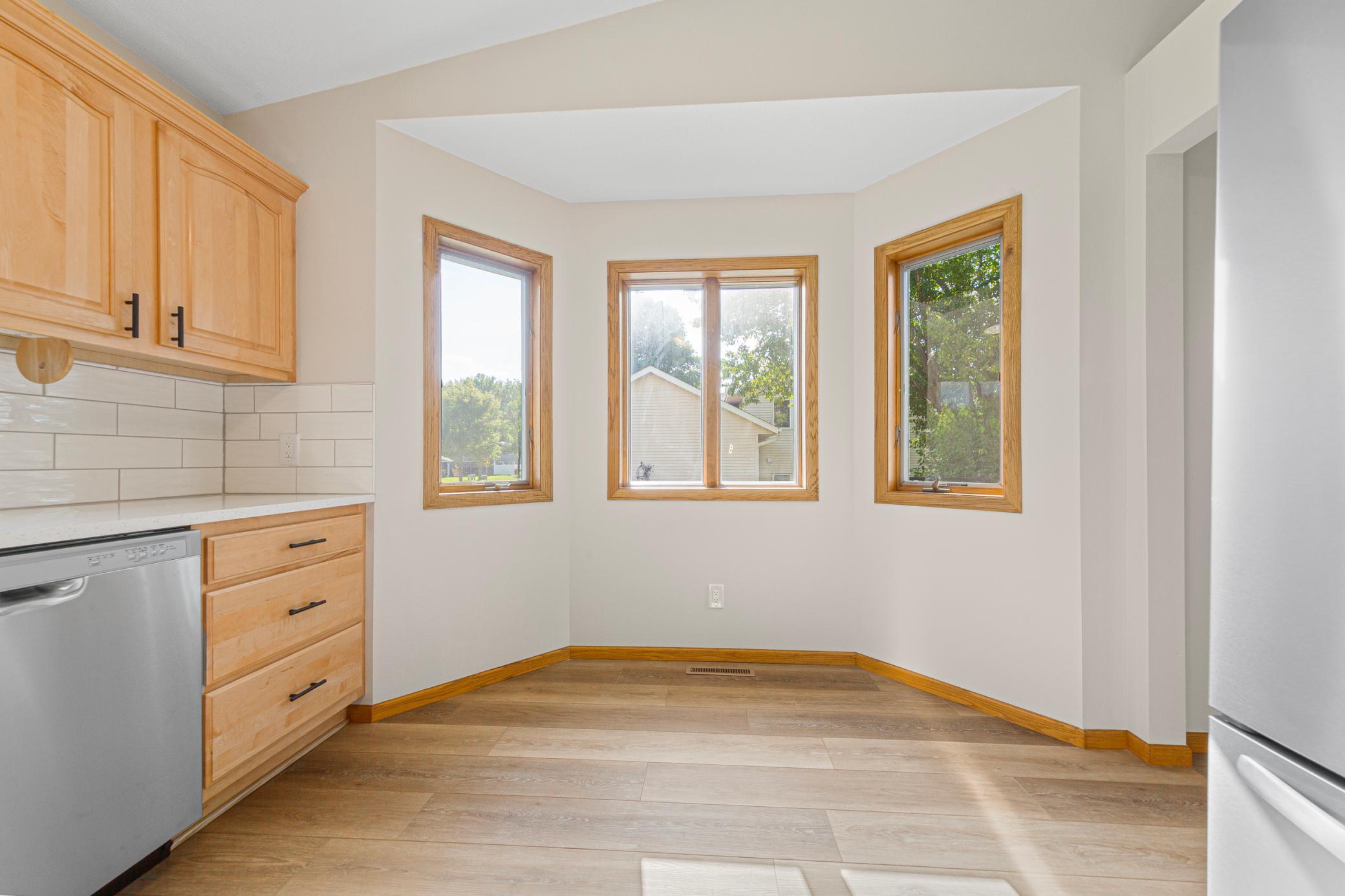 1676 Castle Drive Property Photo 11