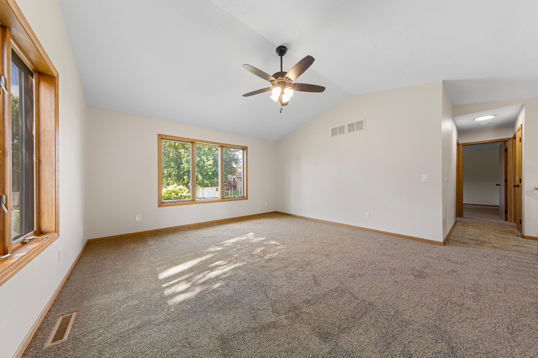 1676 Castle Drive Property Photo 15