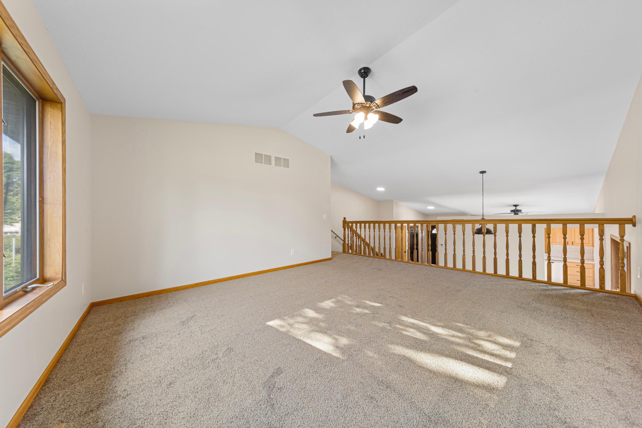 1676 Castle Drive Property Photo 16
