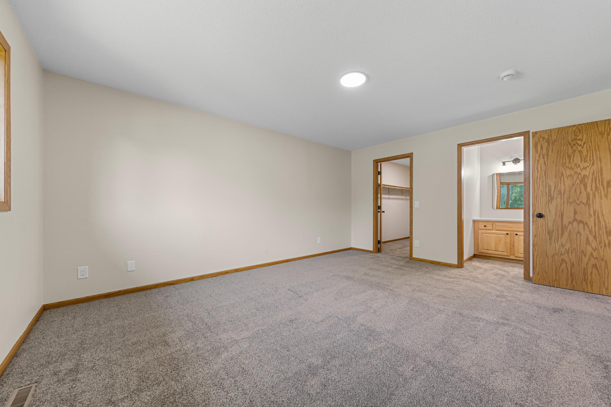 1676 Castle Drive Property Photo 19