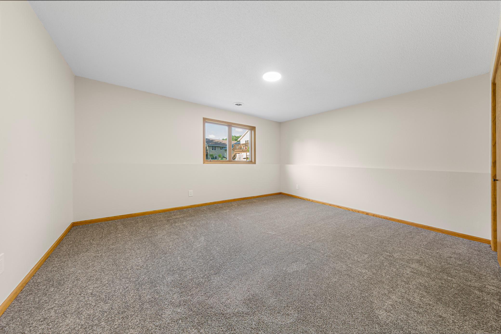 1676 Castle Drive Property Photo 33