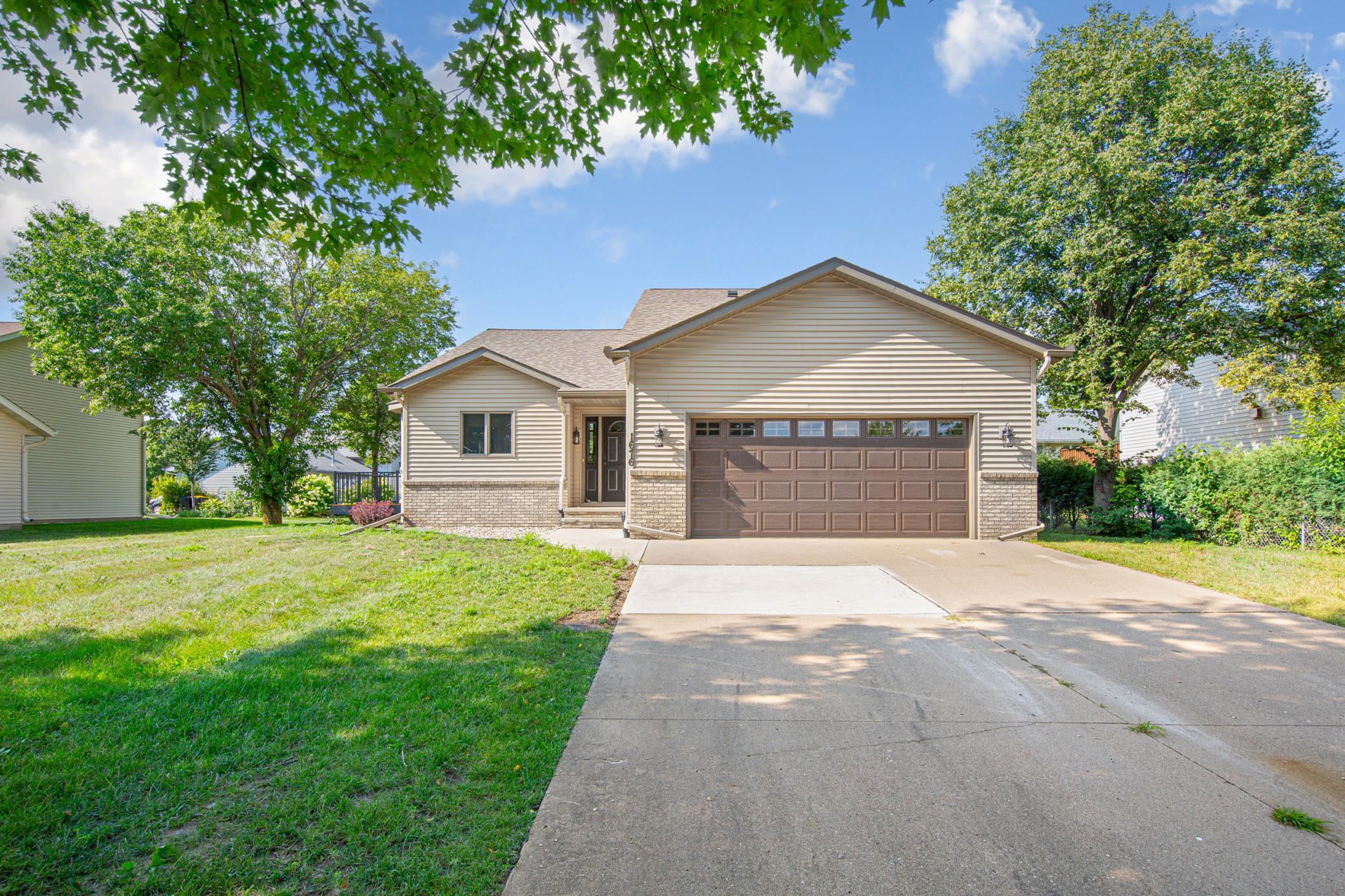 1676 Castle Drive Property Photo 41