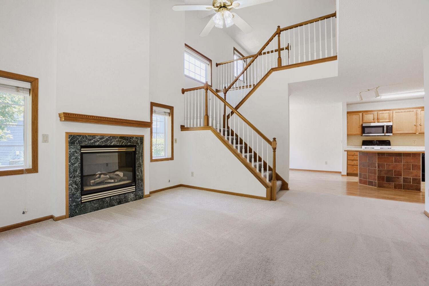 2108 Willow Circle Property Photo 5