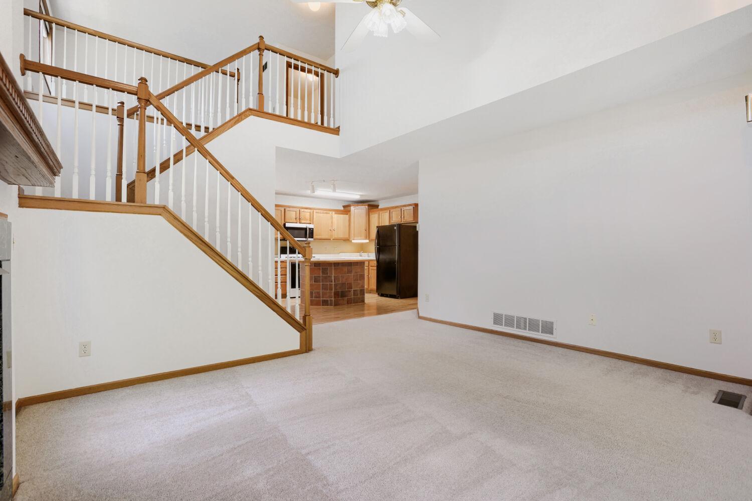 2108 Willow Circle Property Photo 6