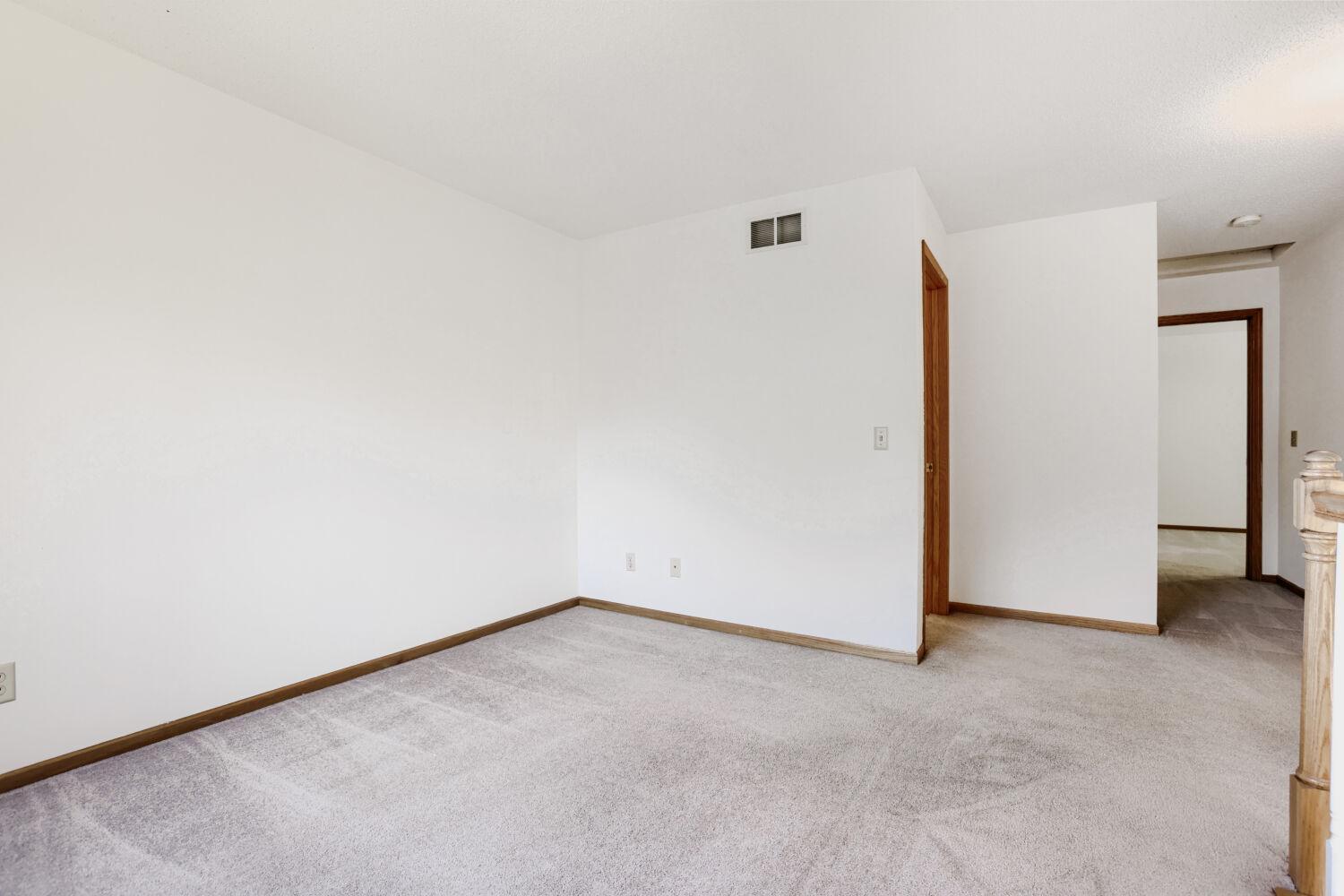 2108 Willow Circle Property Photo 8