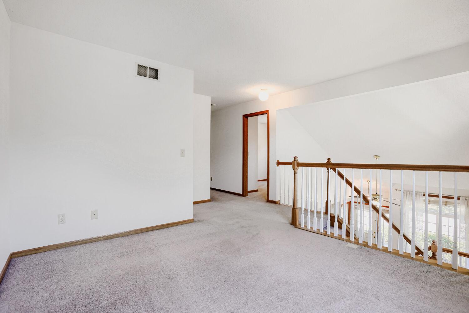 2108 Willow Circle Property Photo 9
