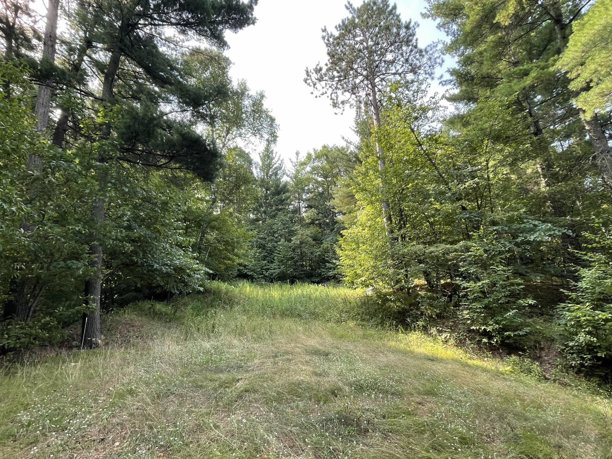 16574 Riverside Drive Property Photo 2