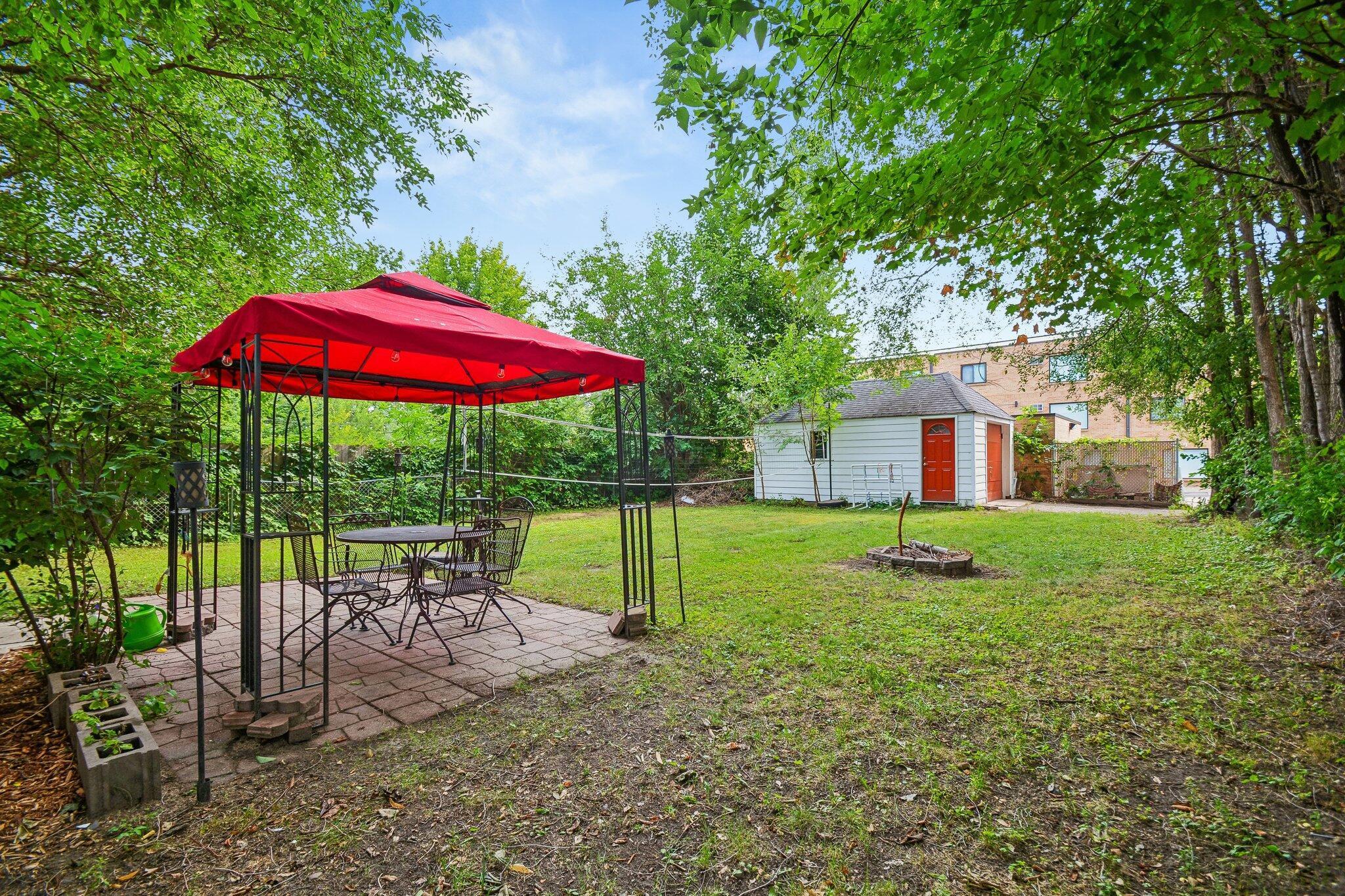 6533 Bloomington Avenue Property Photo 16