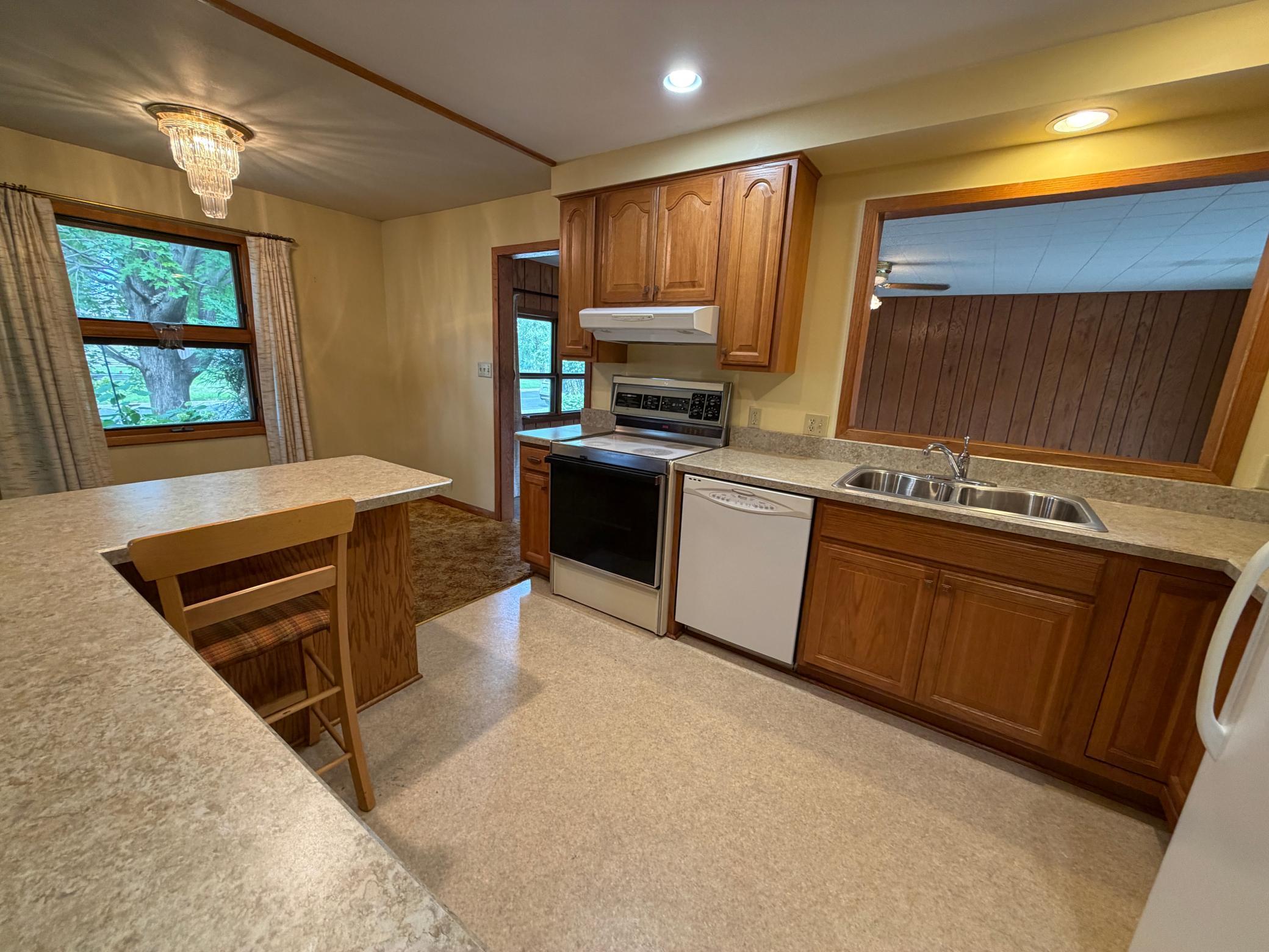 3 Fareway Drive Property Photo 29