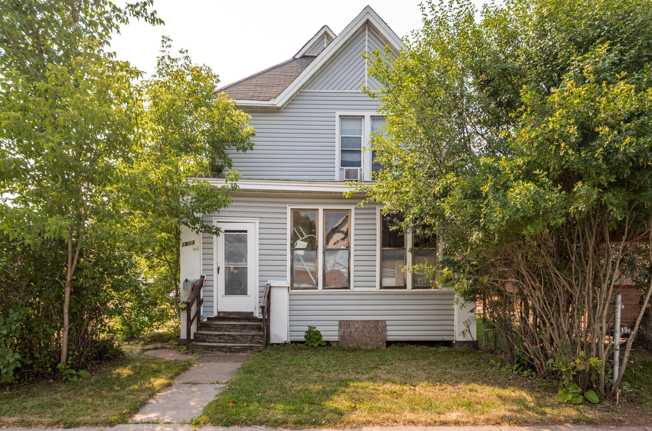 1813 John Avenue Property Photo 1