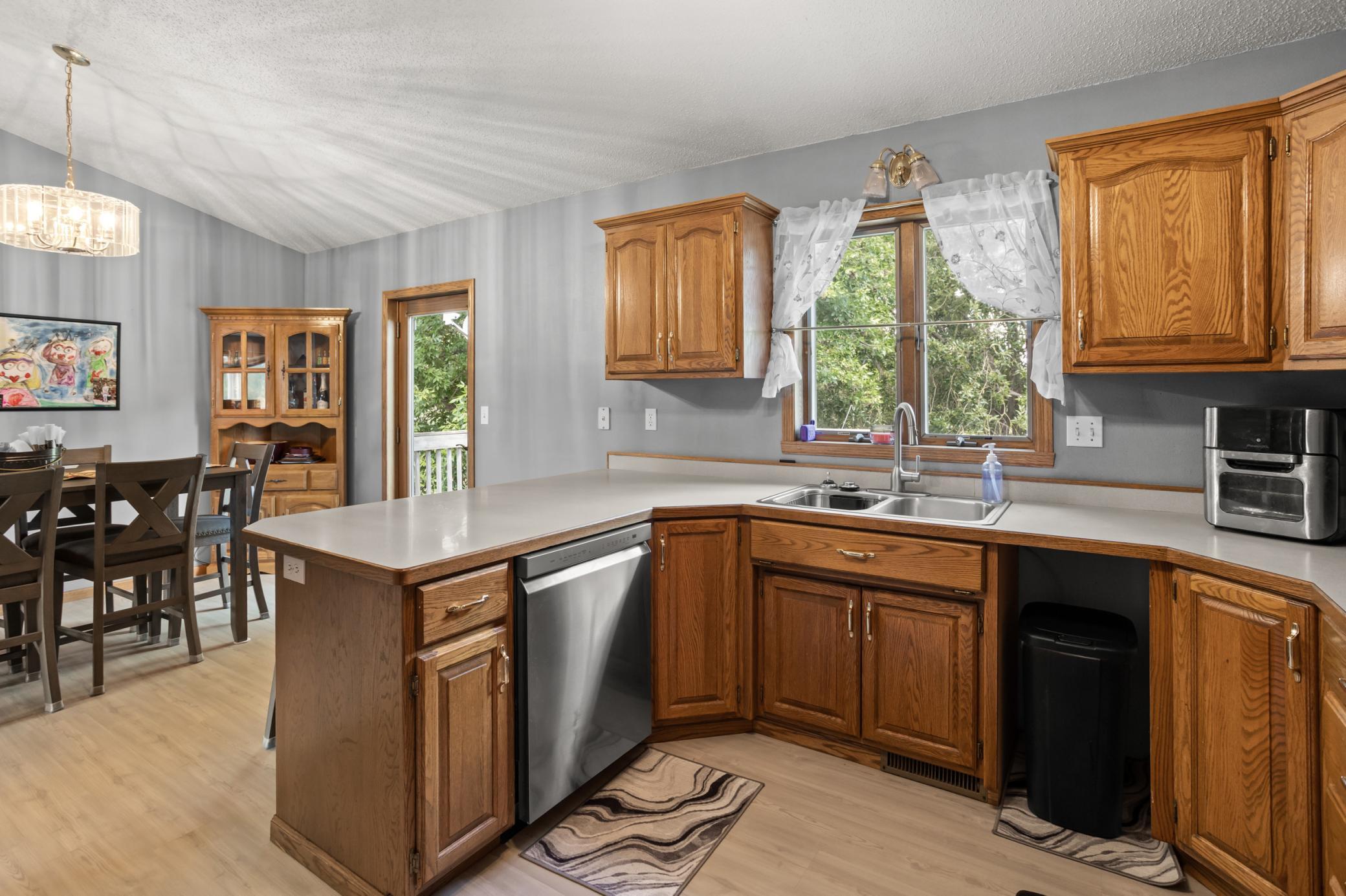 507 Nicole Lane Property Photo 14