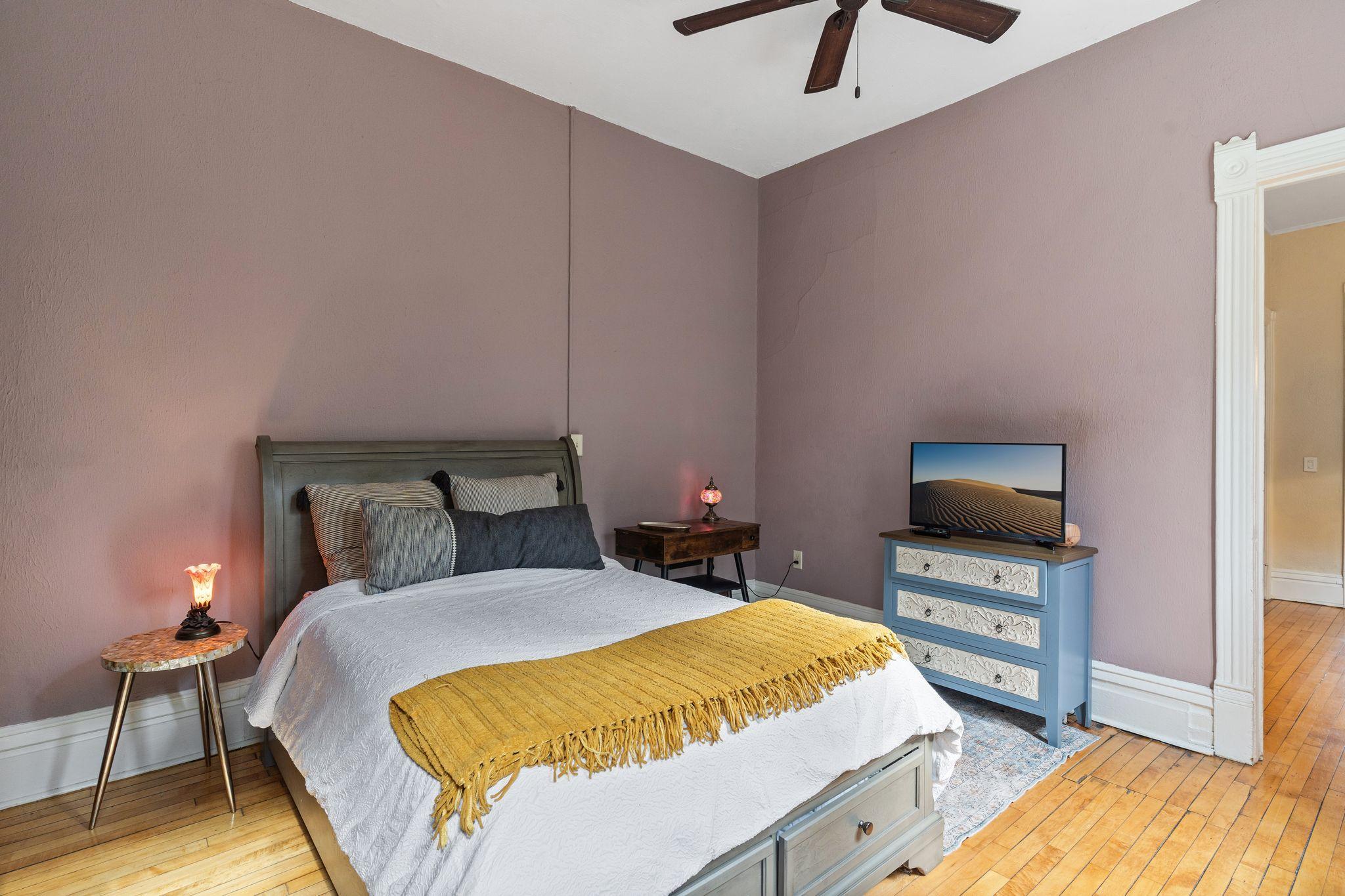 707 W 25th Street 707a Property Photo 13