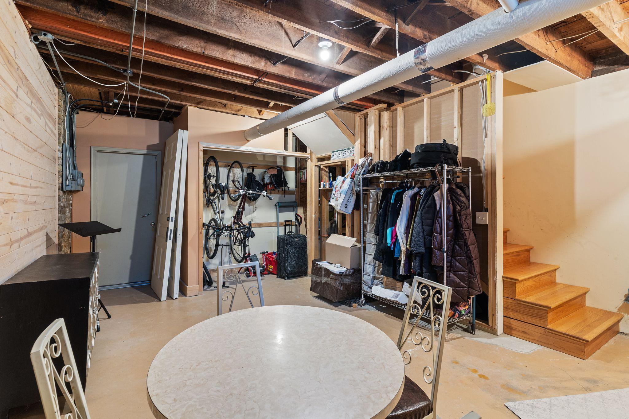707 W 25th Street 707a Property Photo 17